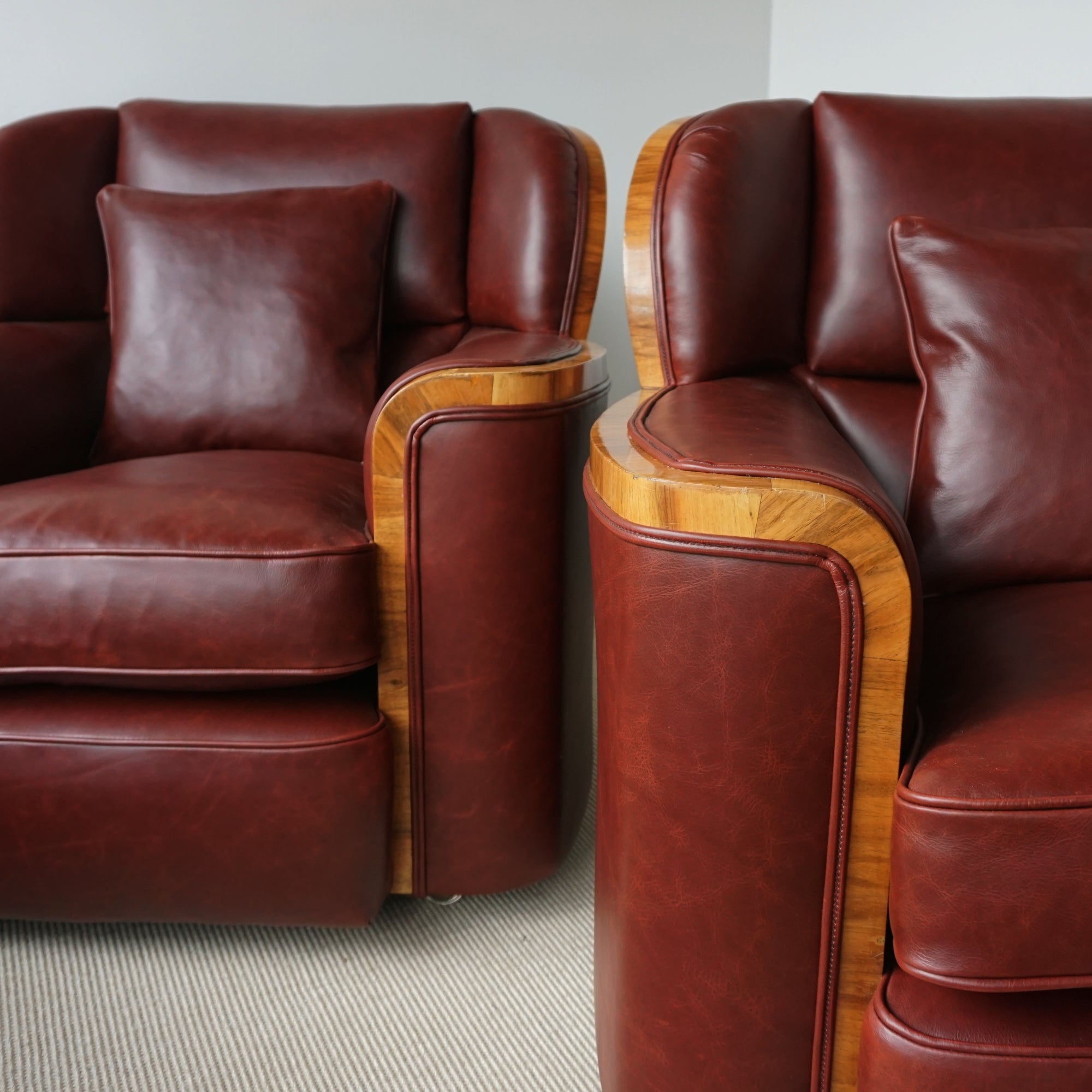 Vintage Art Deco Chestnut Leather Lounger Armchairs - Jeroen Markies Art Deco
