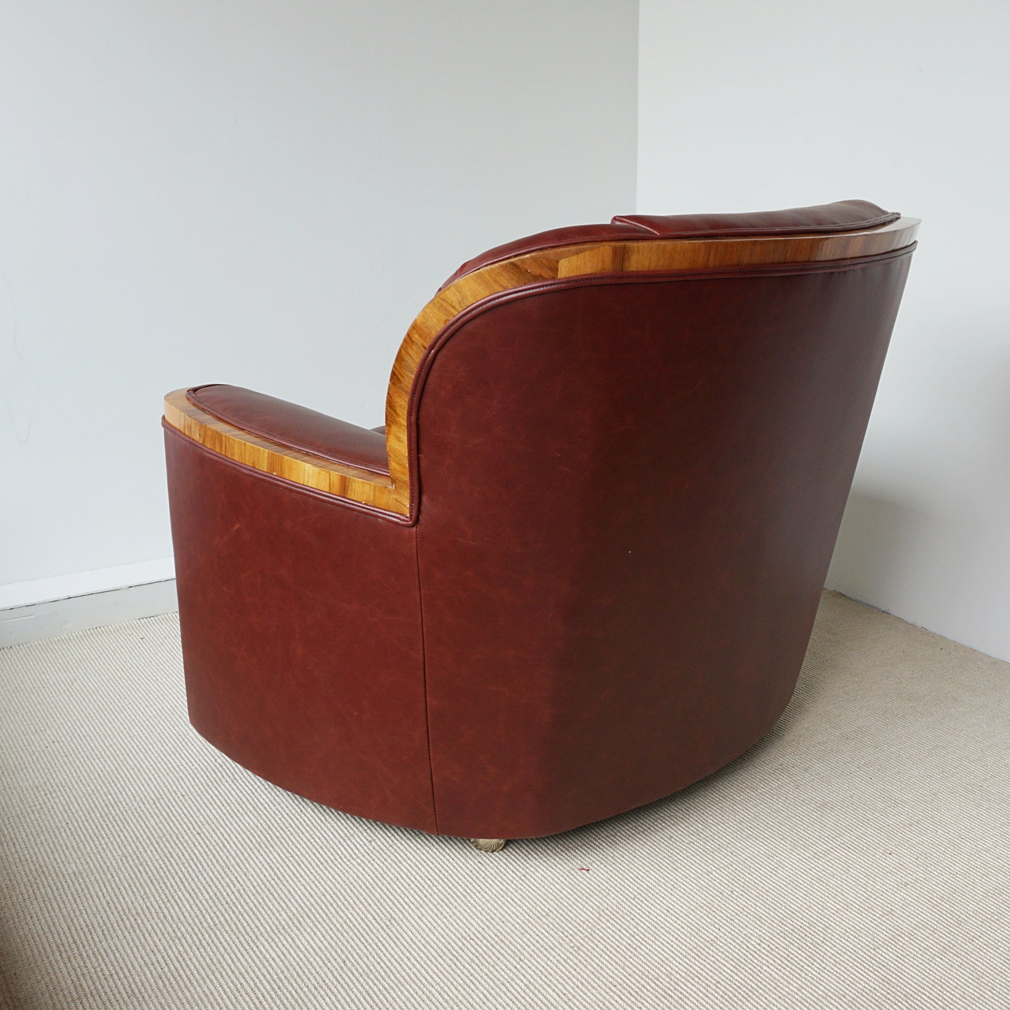 Vintage Art Deco Chestnut Leather Lounger Armchairs - Jeroen Markies Art Deco