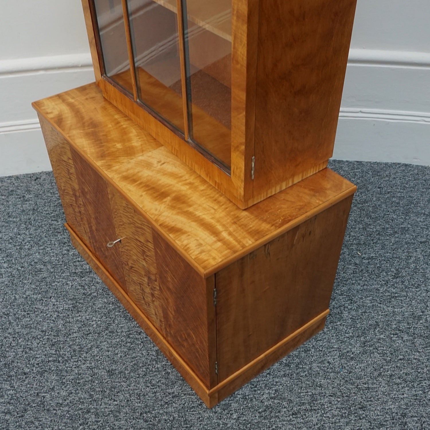 Vintage Art Deco Bookcase with Satin Birch Veneer - Jeroen Markies Art Deco