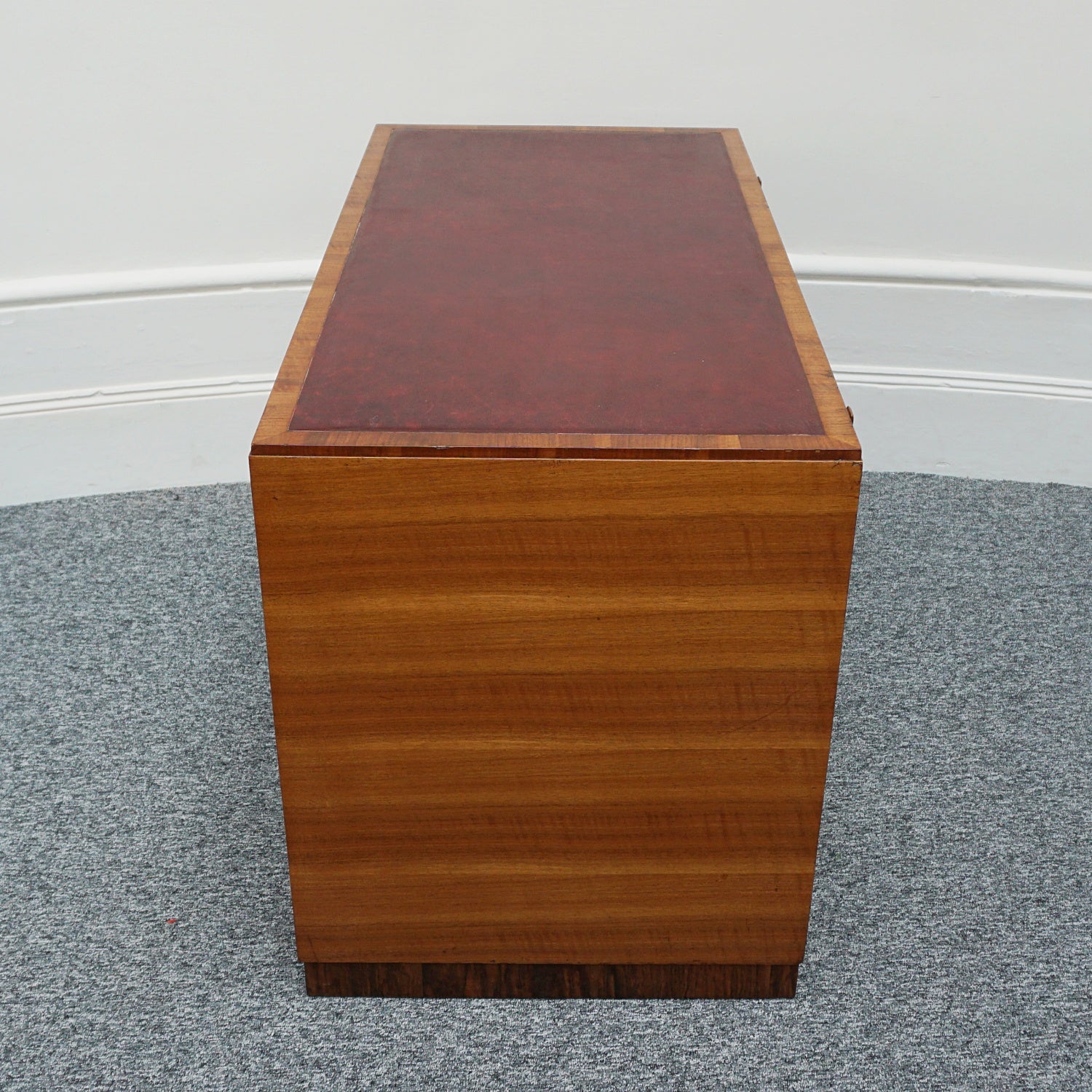 Vintage Art Deco Writing Desk by Waring.& Gillow Walnut veneered throughout - Jeroen Markies Art Deco