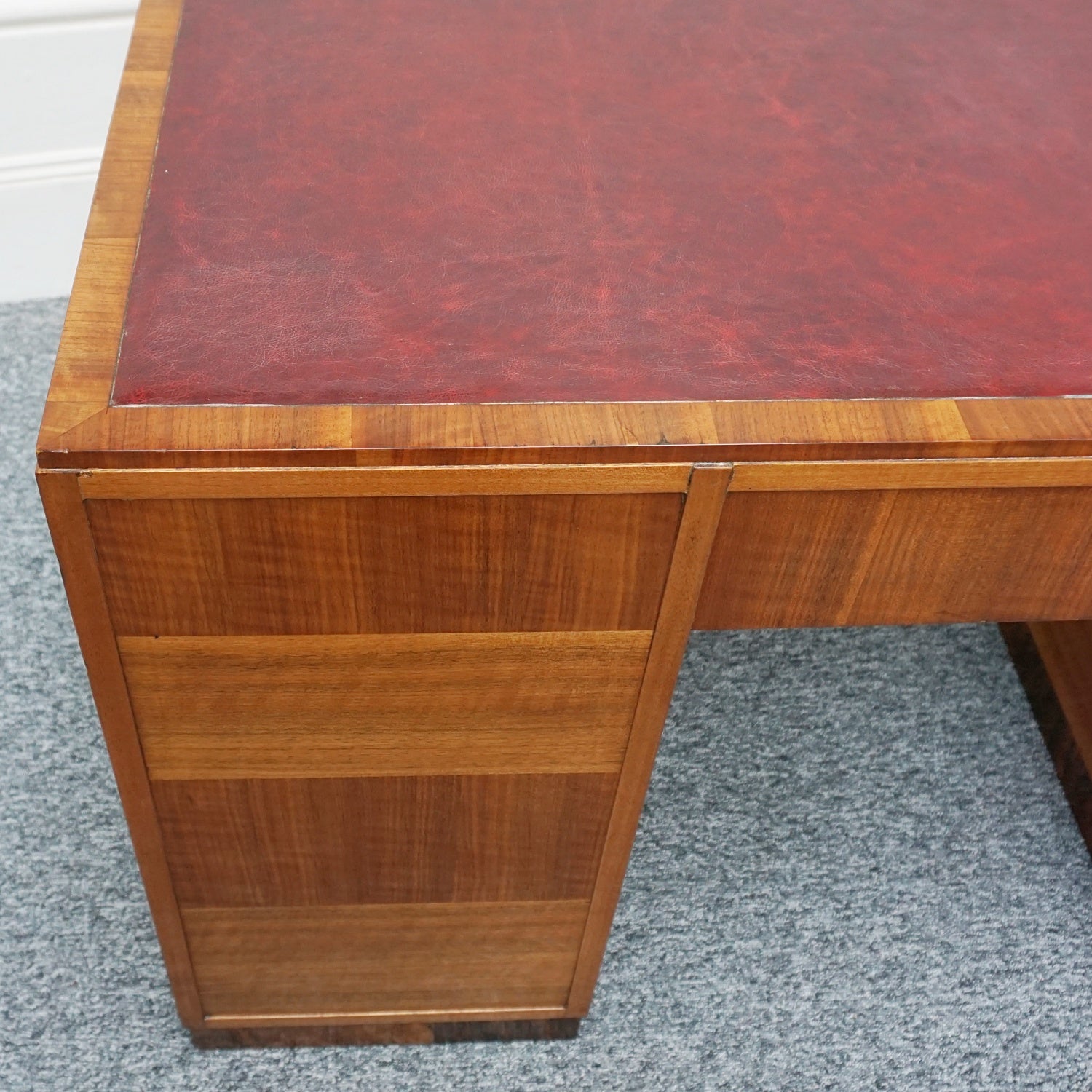 Vintage Art Deco Writing Desk by Waring.& Gillow Walnut veneered throughout - Jeroen Markies Art Deco