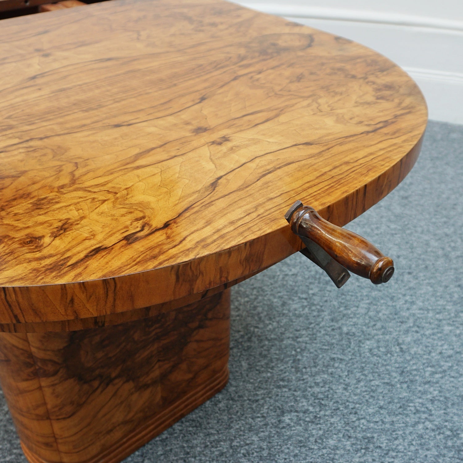 Art Deco Eight Seater Extendable Dining Suite by Heal's of London, Burr Walnut - Jeroen Markies Art Deco