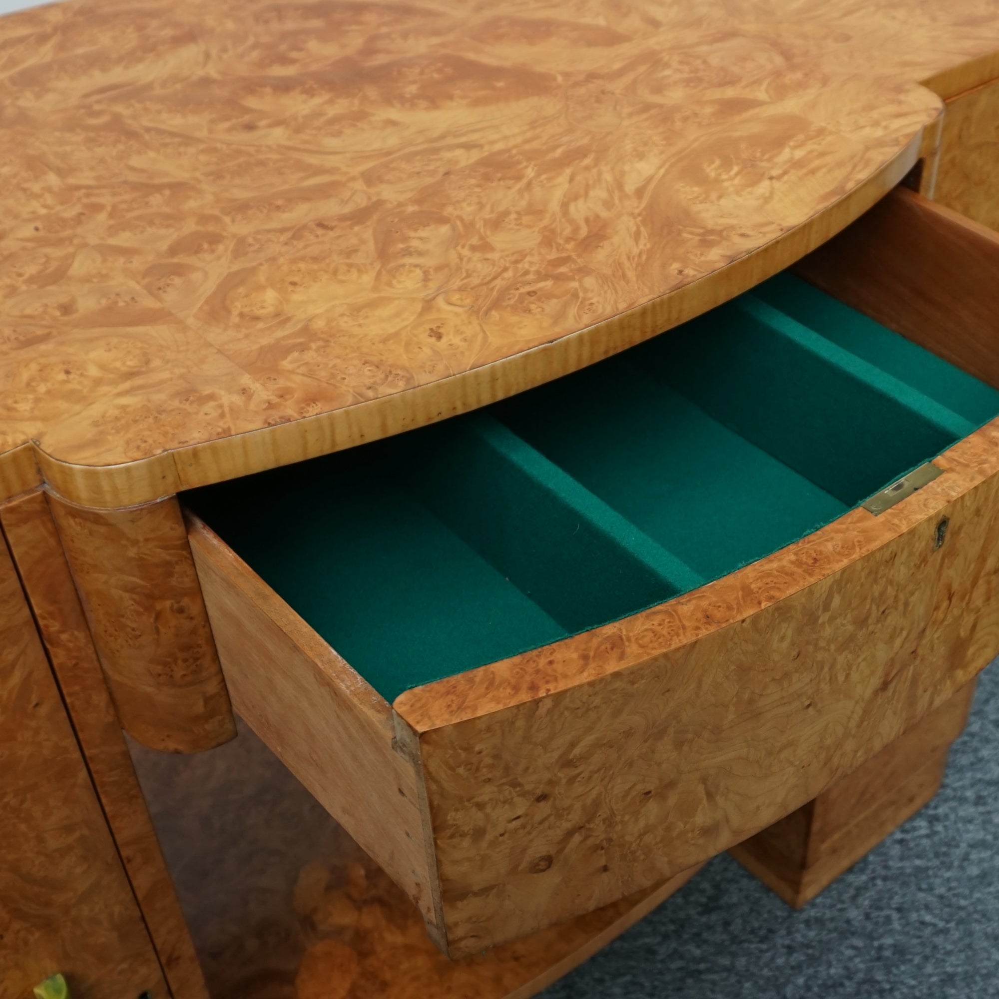 Harry & Lou Epstein Art Deco Console Table - Jeroen Markies Art Deco