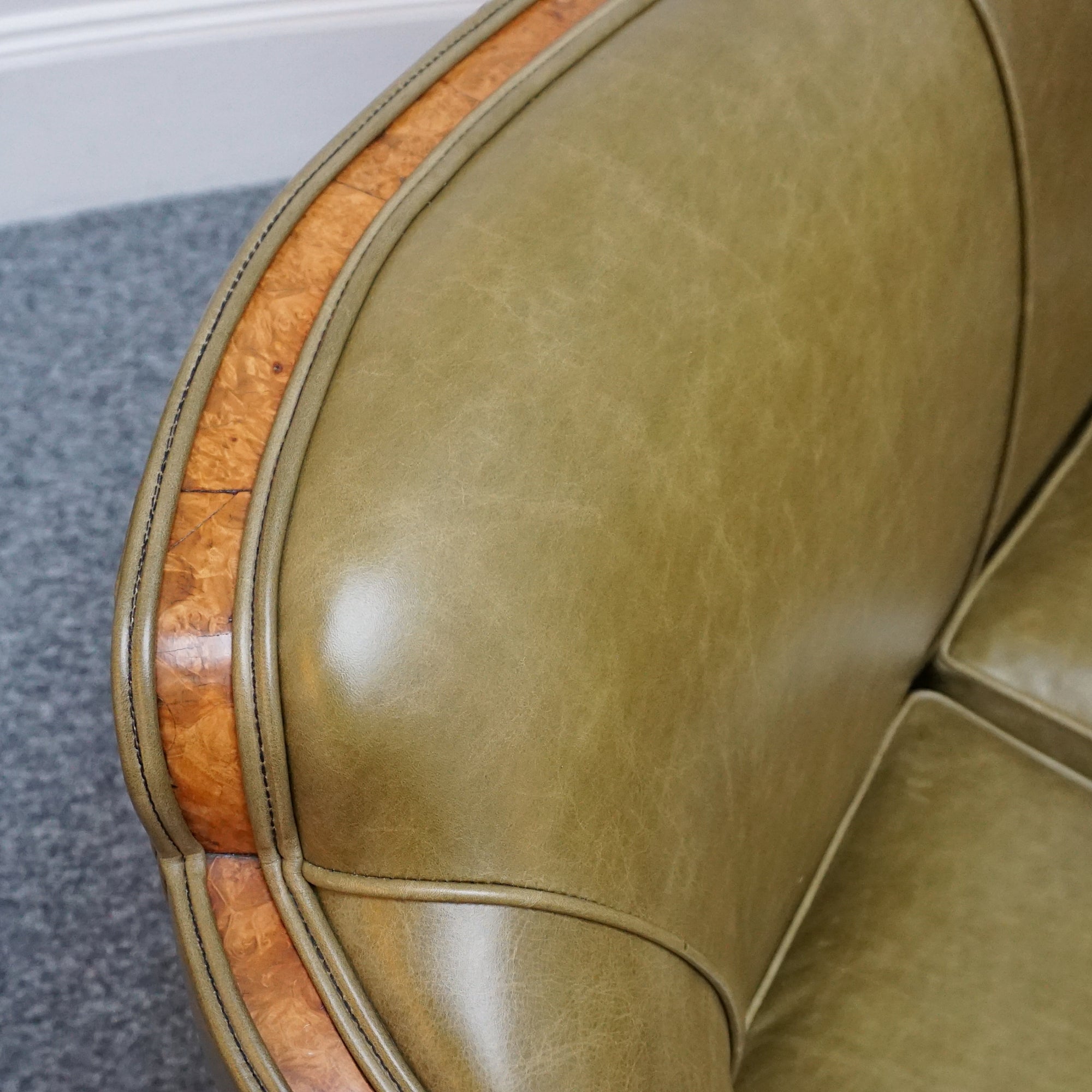 Original Art Deco Green Leather Upholstered Cloud Sofa by Harry & Lou Epstein - Jeroen Markies Art Deco