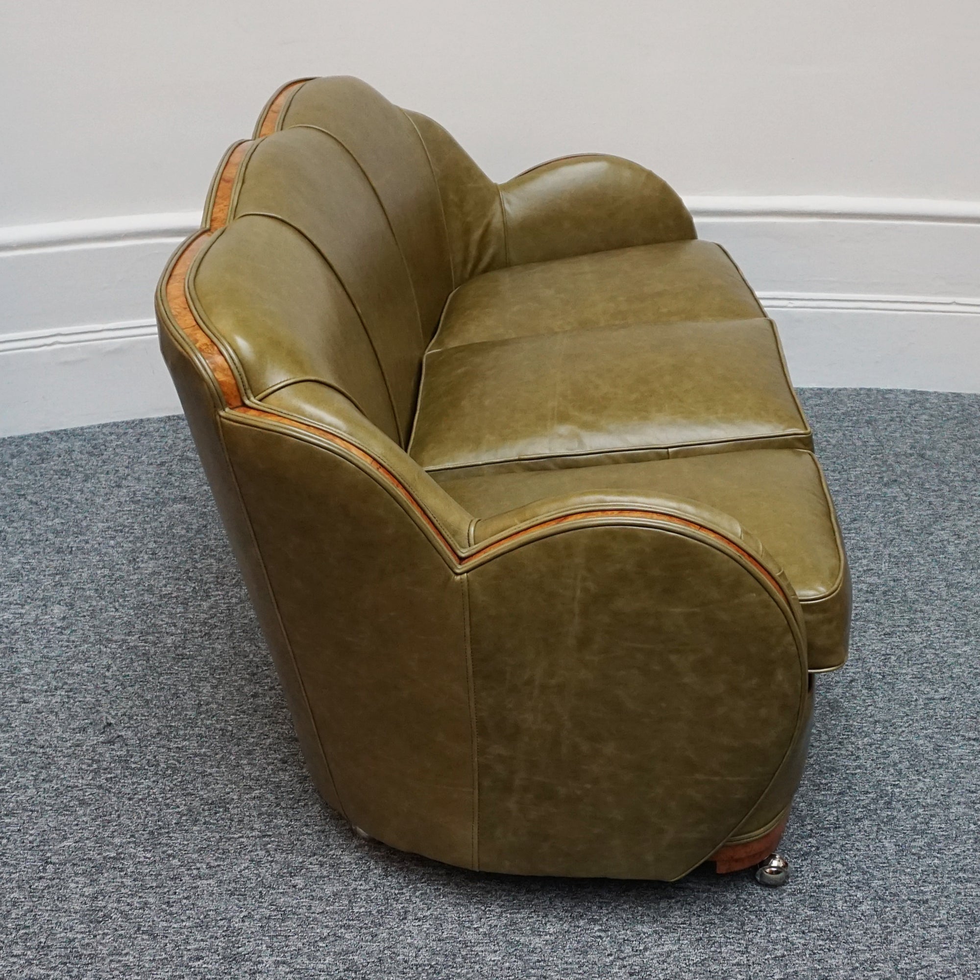 Original Art Deco Green Leather Upholstered Cloud Sofa by Harry & Lou Epstein - Jeroen Markies Art Deco