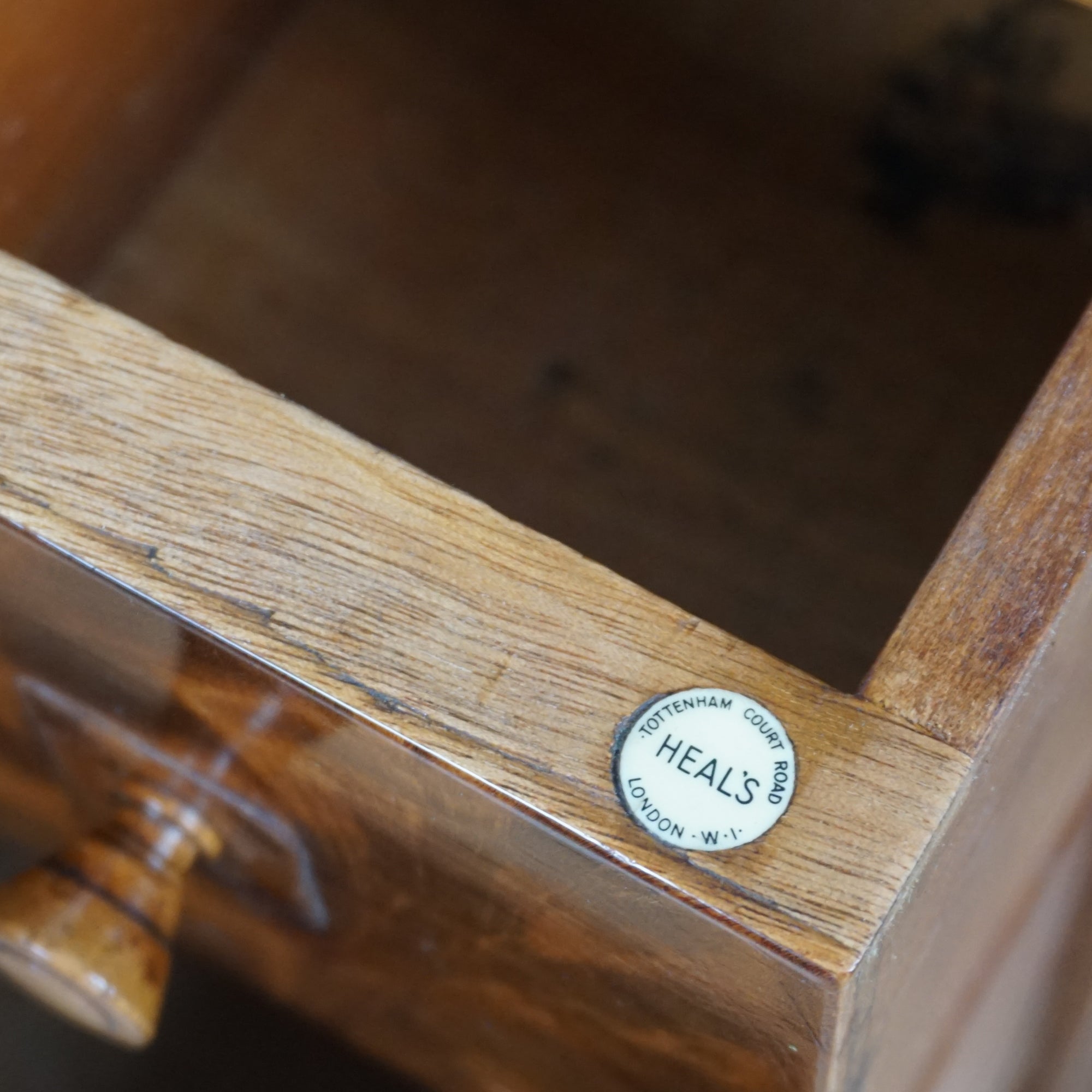 Superb Flame Mahogany Veneered Desk by Heal's of London - Jeroen Markies Art Deco