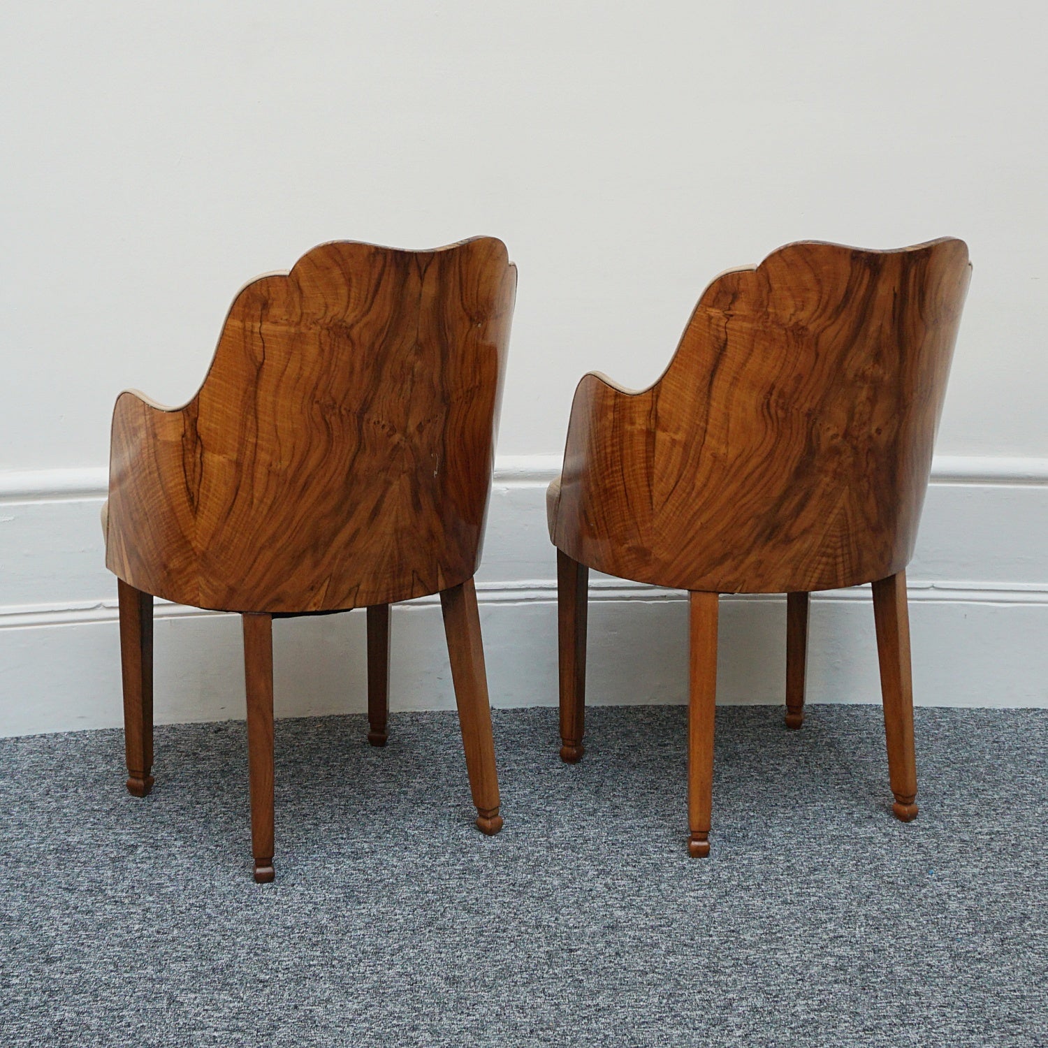 Art Deco Eight Seater Extendable Dining Suite by Heal's of London, Burr Walnut - Jeroen Markies Art Deco