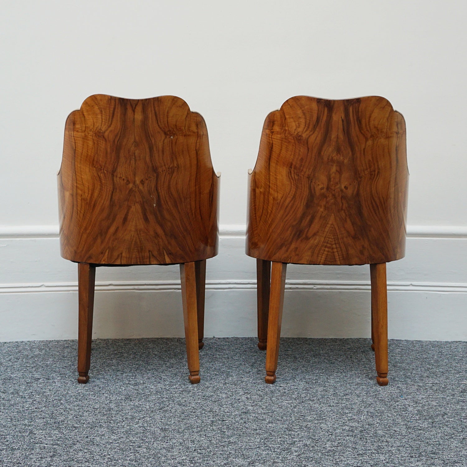 Art Deco Eight Seater Extendable Dining Suite by Heal's of London, Burr Walnut - Jeroen Markies Art Deco