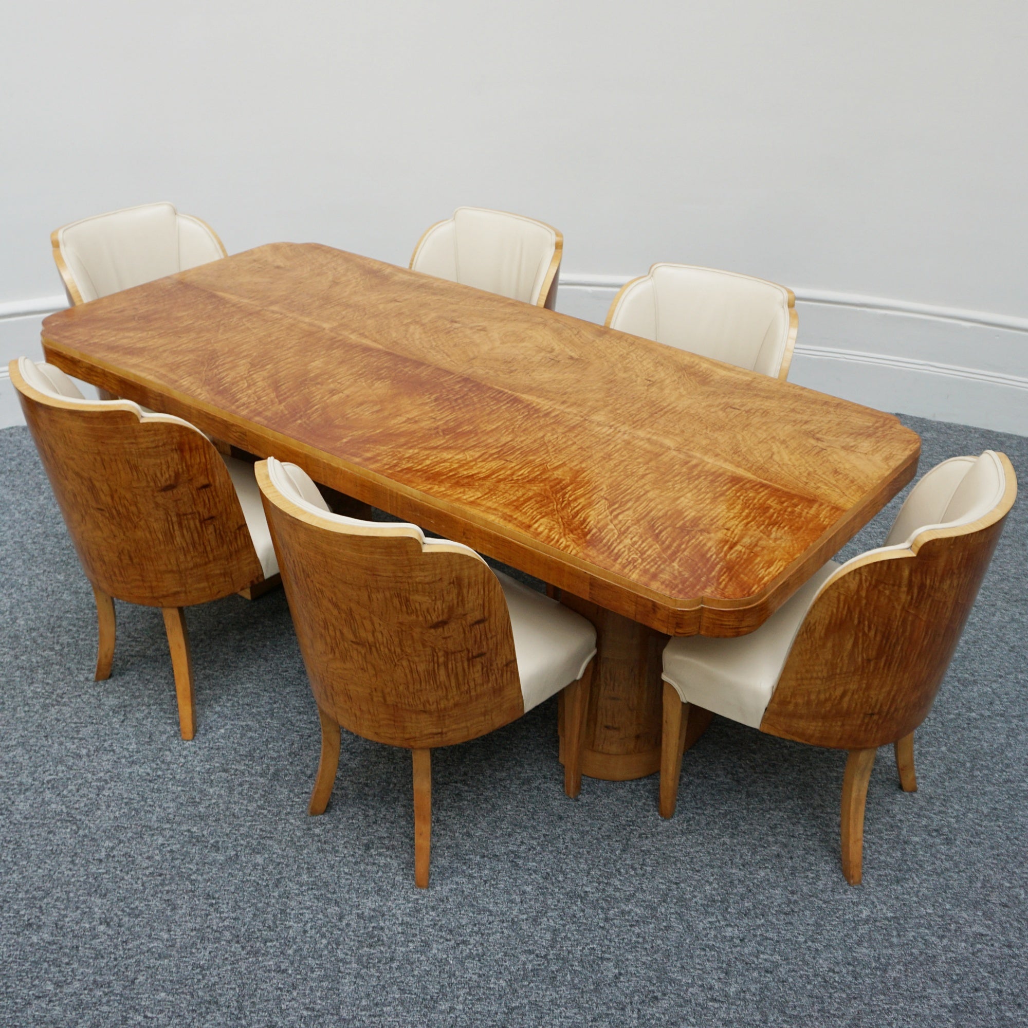 Vintage Six Seater Art Deco Dining Table and Chairs by Harry & Lou Epstein - Satinwood Veneer - Jeroen Markies Art Deco