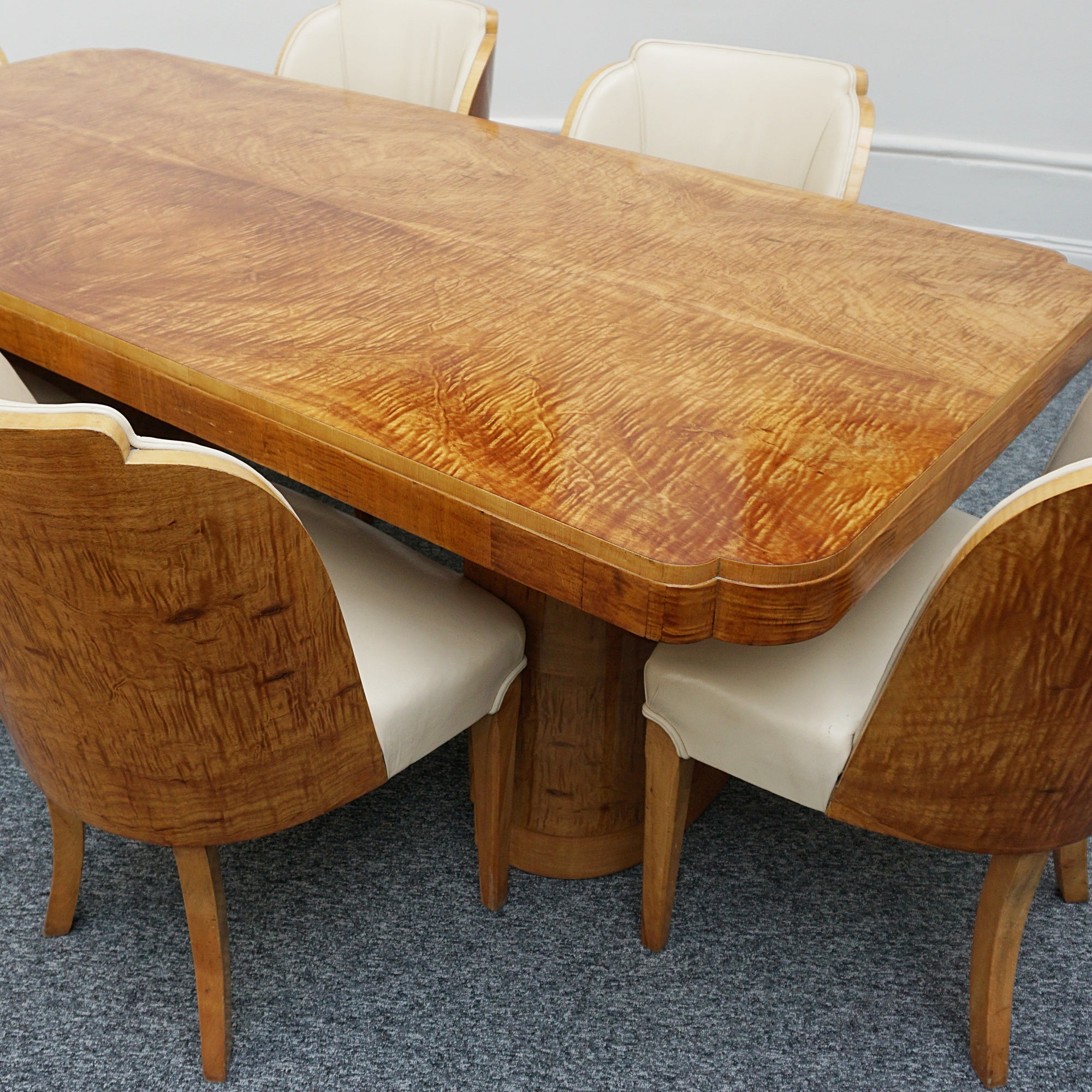 Vintage Six Seater Art Deco Dining Table and Chairs by Harry & Lou Epstein - Satinwood Veneer - Jeroen Markies Art Deco