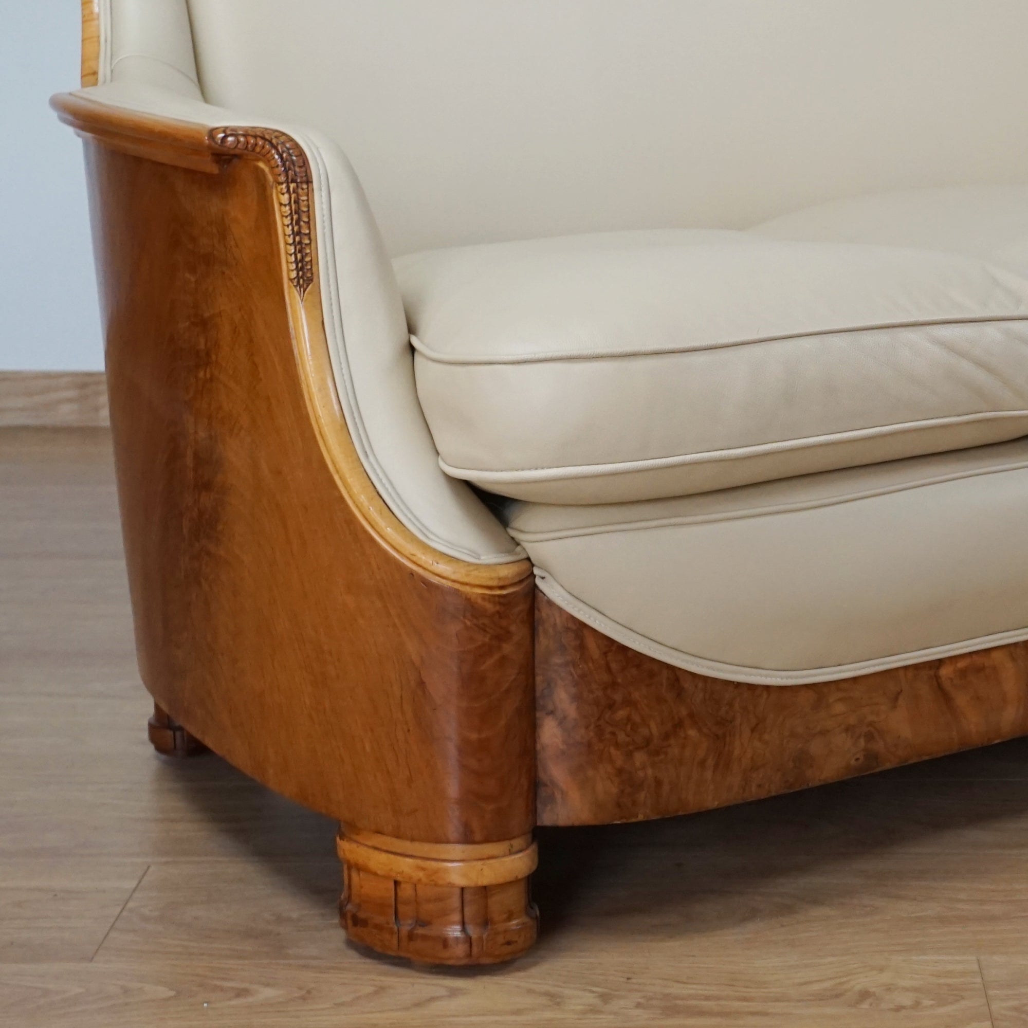 Art Deco Burr Walnut and Leather Sofa by Maurice Adams - Jeroen Markies Art Deco