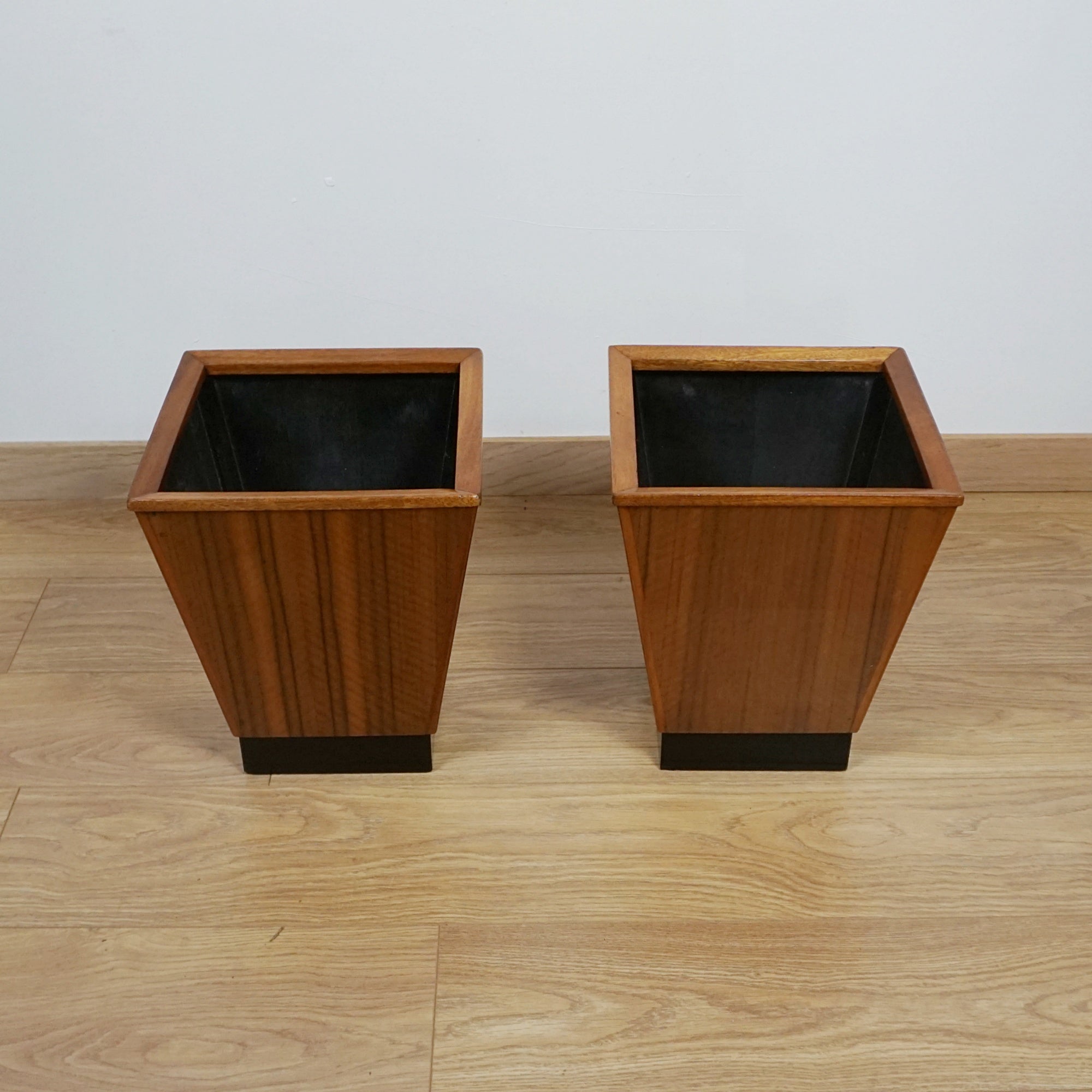Pair of Figured Walnut Art Deco Waste Paper Baskets - Jeroen Markies Art Deco