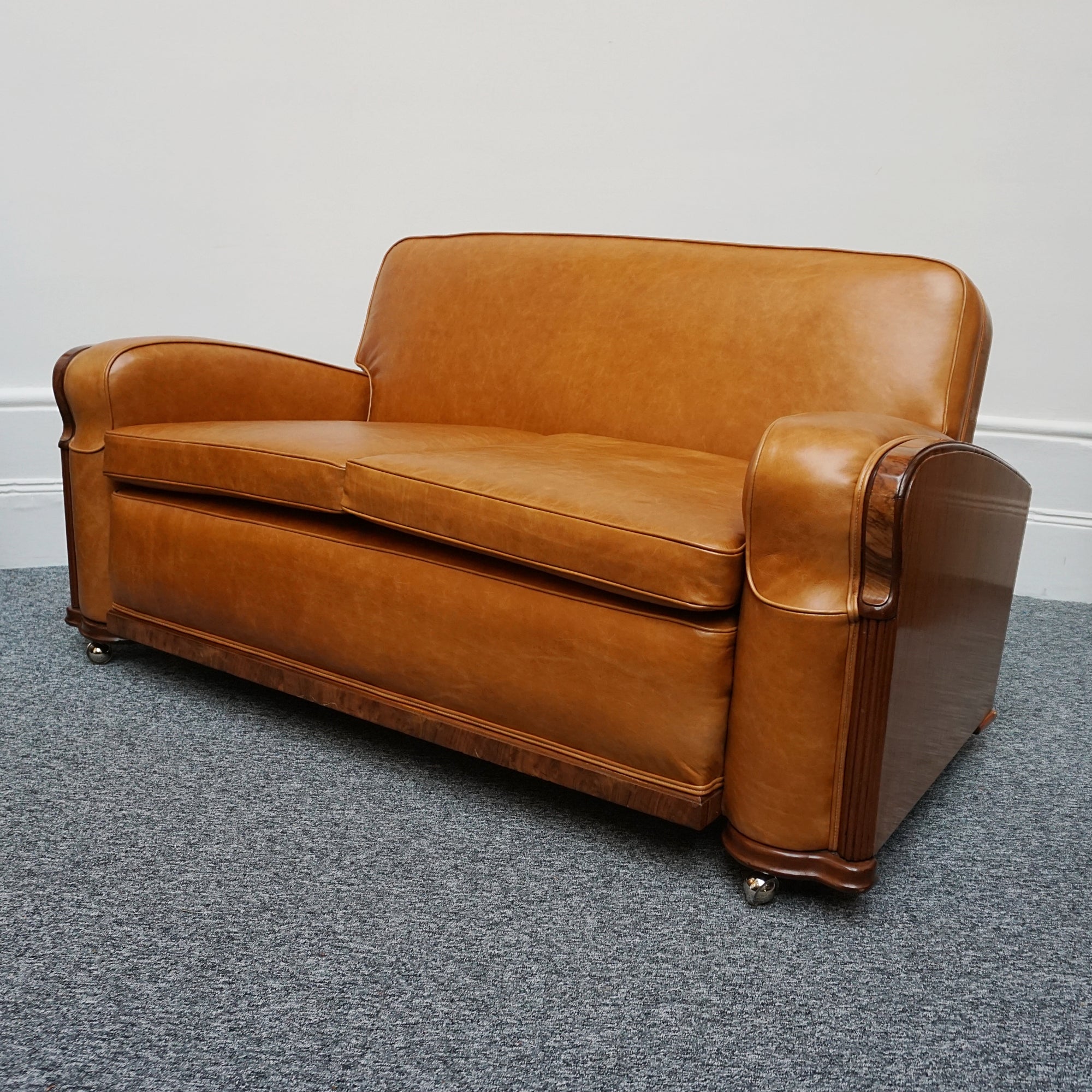 Vintage Brown Leather Art Deco Club Sofa - Jeroen Markies Art Deco