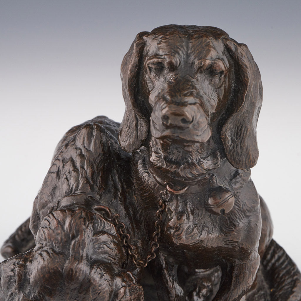 Emmanuel Fremiet Original Bronze Sculpture of Two Basset Hounds - Jeroen Markies Art Deco