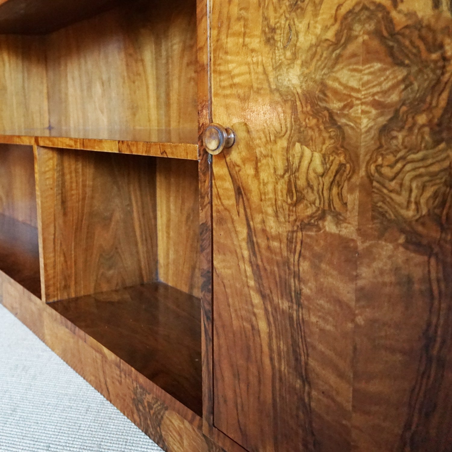 Art Deco Burr Walnut Veneered Bookcase English, Circa 1930 Jeroen Markies Art Deco