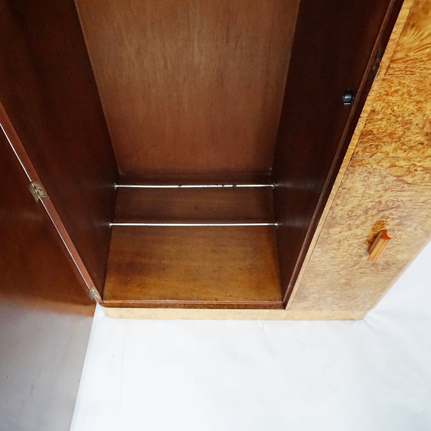 Art Deco Bachelors Cabinet by Harry & Lou Epstein English Circa 1930 - Jeroen Markies Art Deco