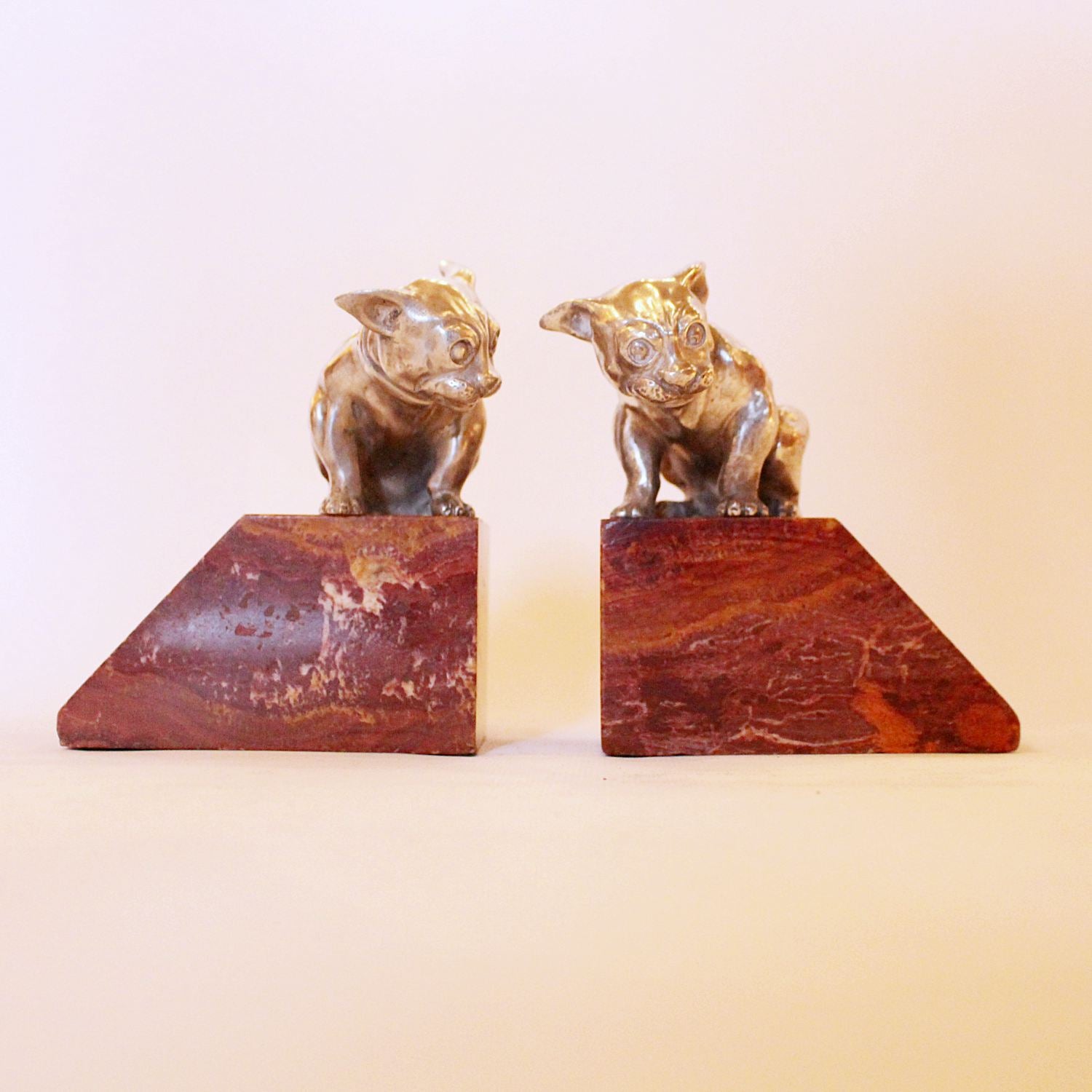 Art Deco French bulldog bookends in silvered bronze at Jeroen Markies