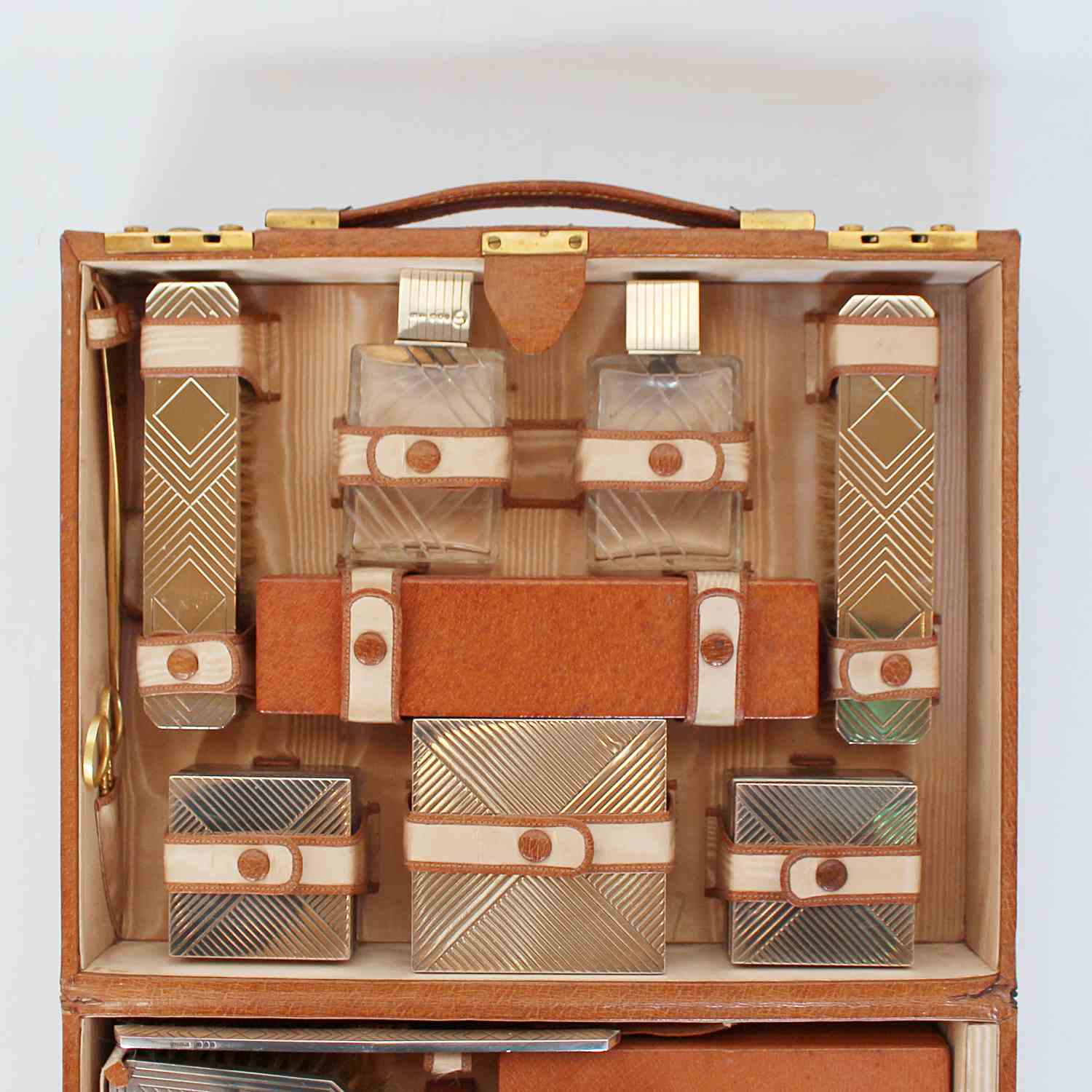 Asprey Art Deco silver vanity case dated 1937