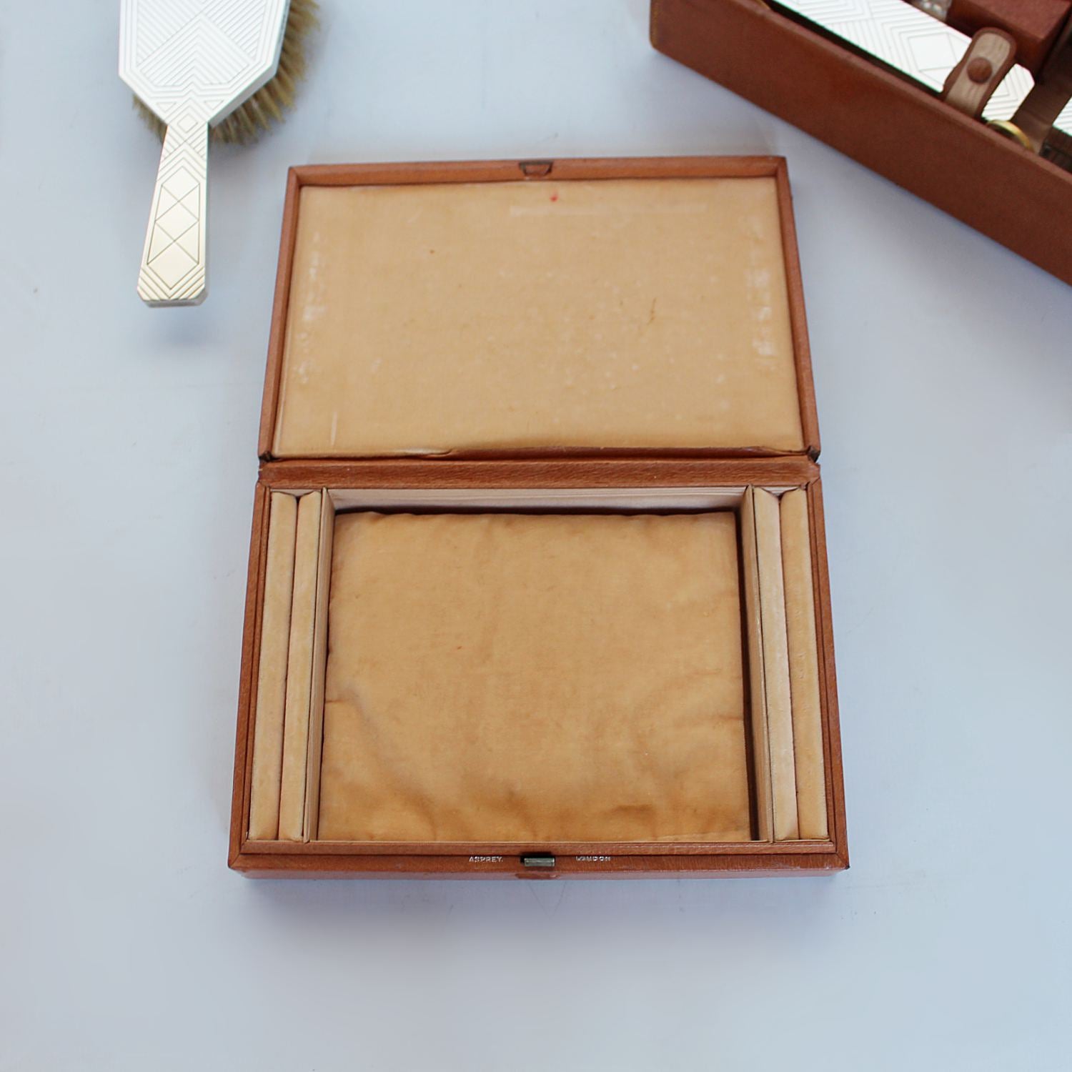 Asprey Art Deco silver vanity set dated 1937