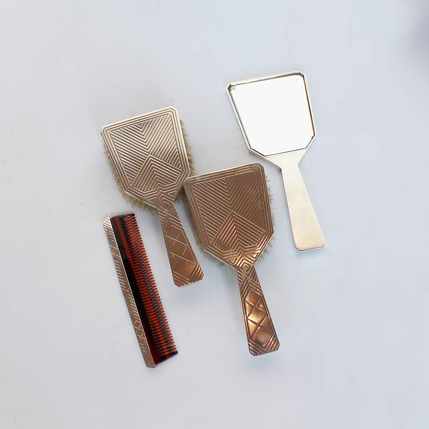 Asprey Art Deco silver vanity set dated 1937