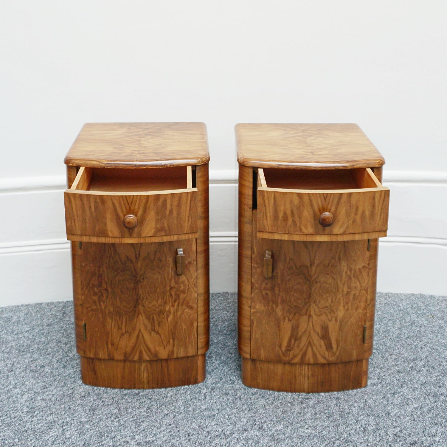 Pair of Art Deco Bedside Cabinets - Burr Walnut on Mahogany - Jeroen Markies Art Deco Furniture