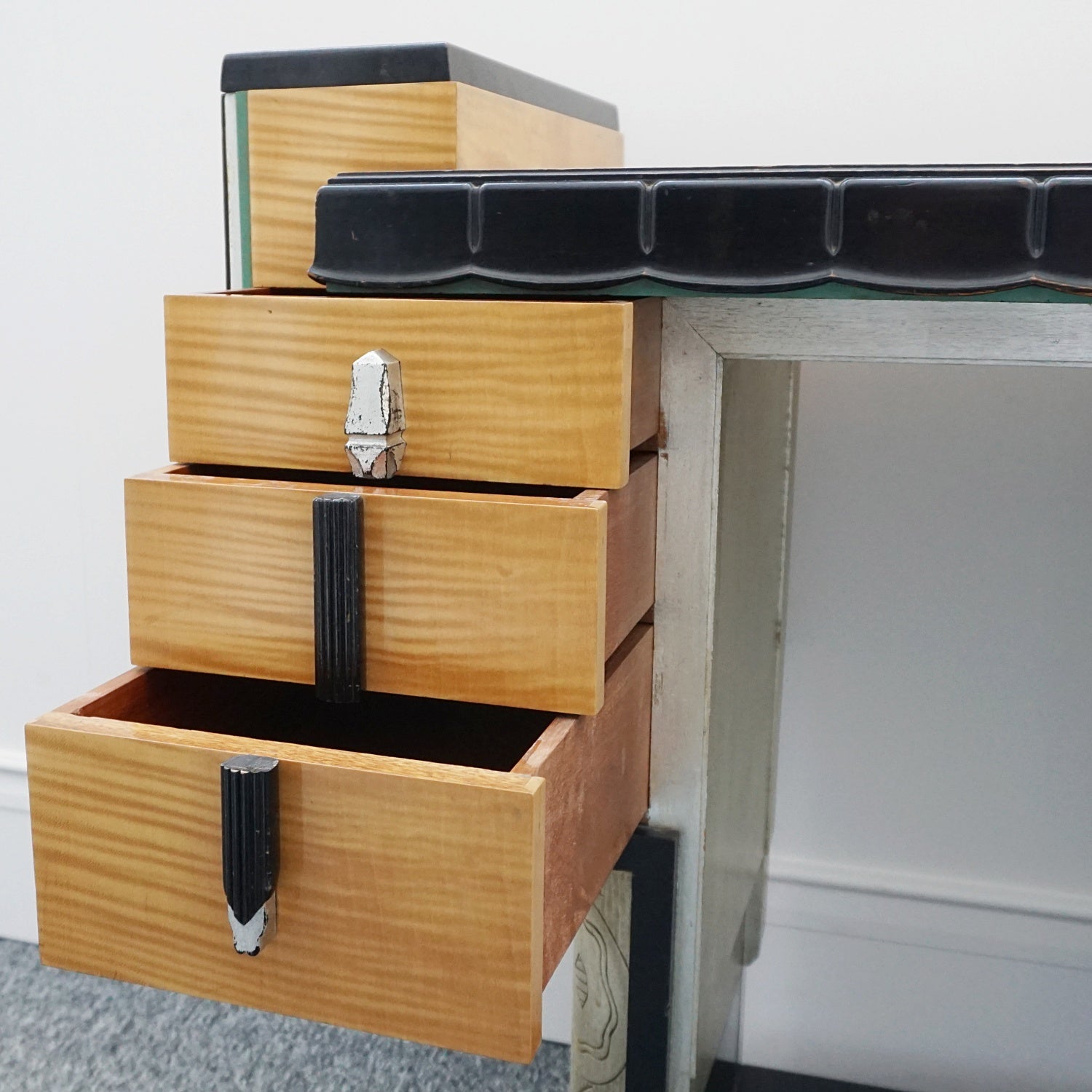 Art Deco Console Table by Serge Ivan Chermayeff for Waring & Gillows - Jeroen Markies Art Deco