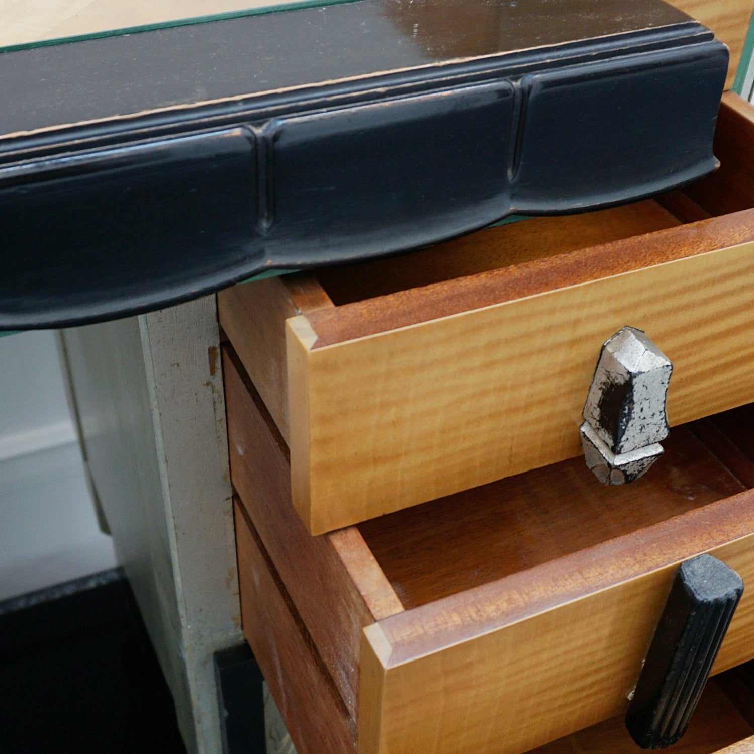 Art Deco Console Table by Serge Ivan Chermayeff for Waring & Gillows - Jeroen Markies Art Deco