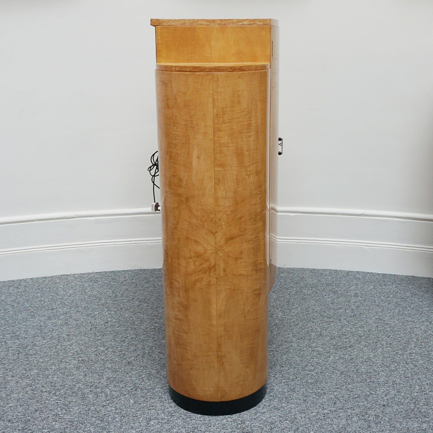 Art Deco Cocktail Cabinet by Hille Satin Birch English Circa 1930 - Jeroen Markies Art Deco