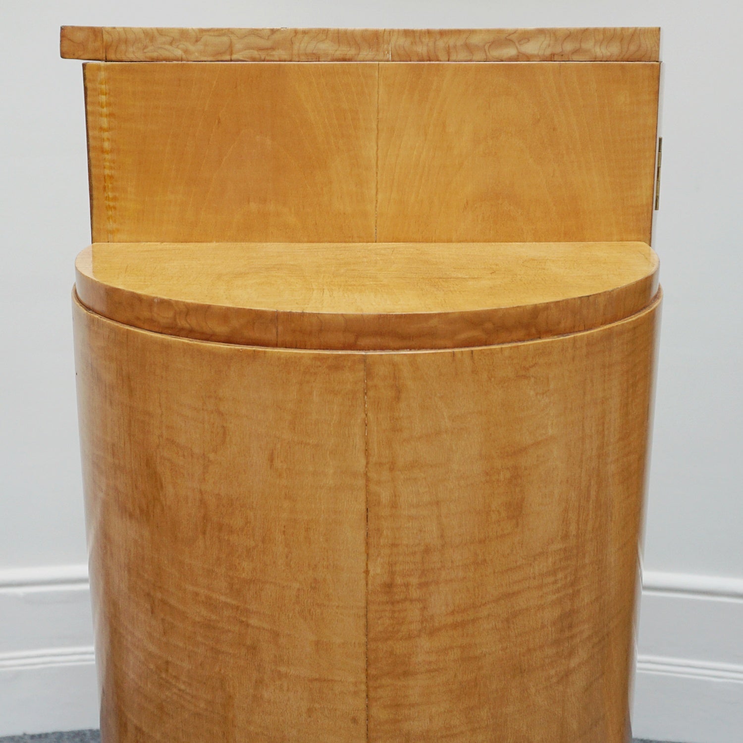 Art Deco Cocktail Cabinet by Hille Satin Birch English Circa 1930 - Jeroen Markies Art Deco