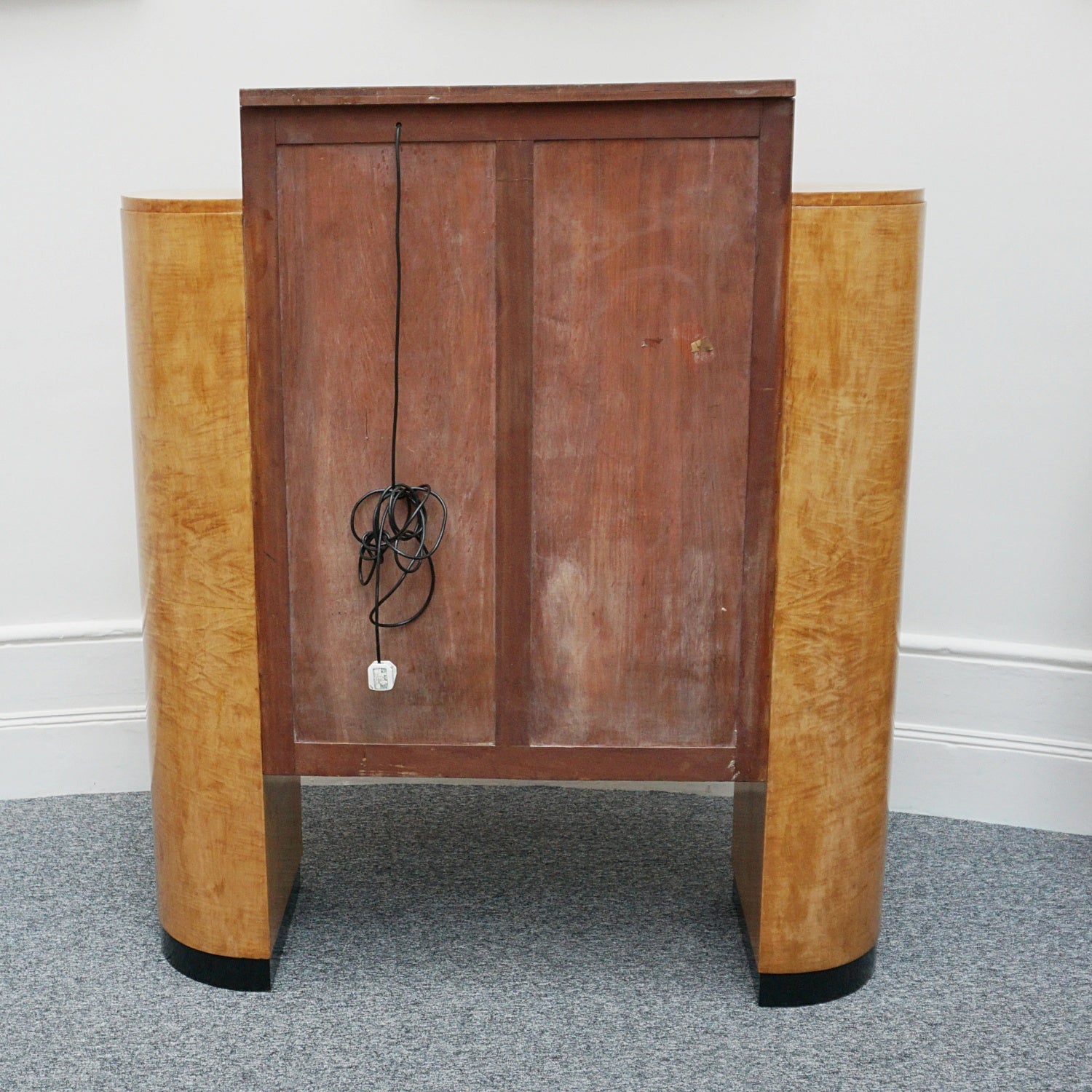 Art Deco Cocktail Cabinet by Hille Satin Birch English Circa 1930 - Jeroen Markies Art Deco
