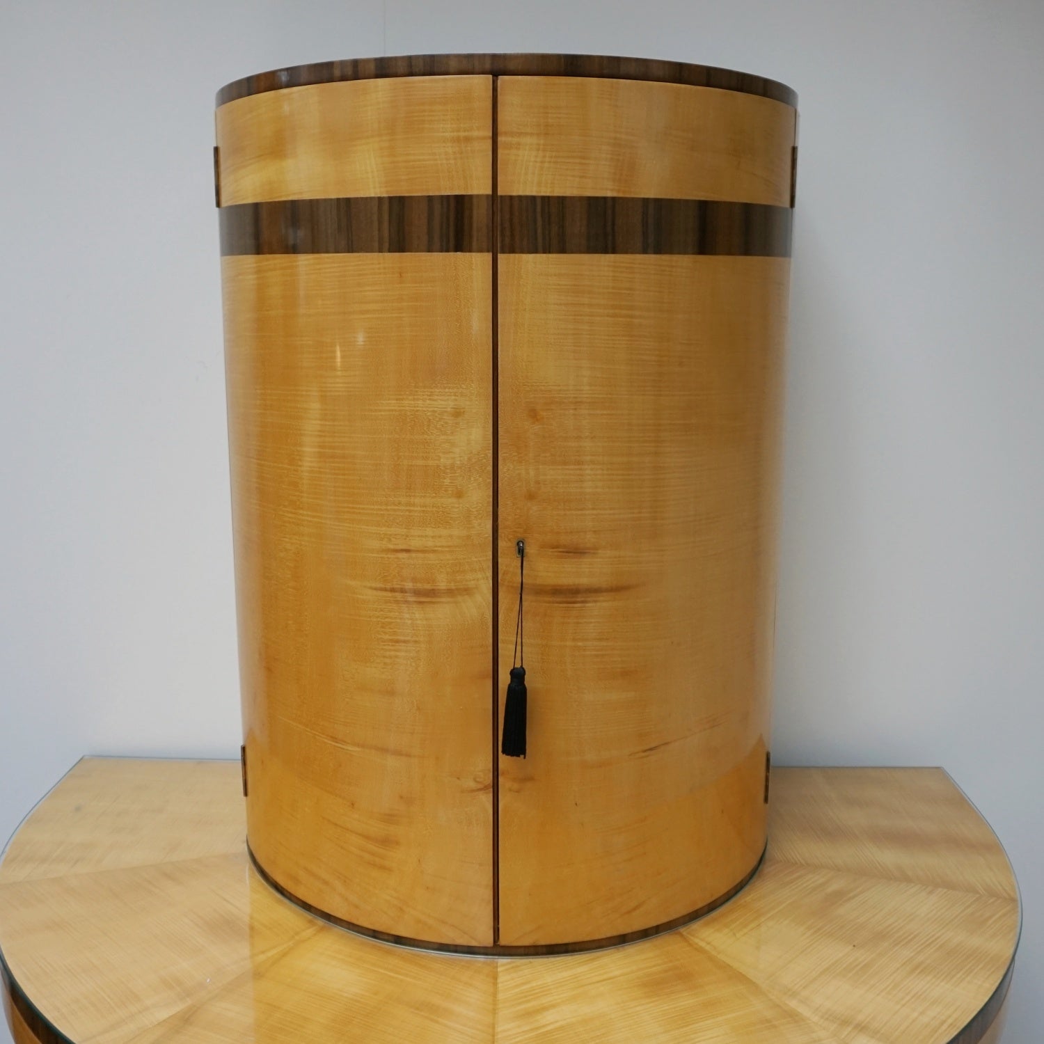 Art Deco Drinks Cabinet - Vintage drinks cabinet -  by Maurice Adams - Jeroen Markies Art Deco Furniture