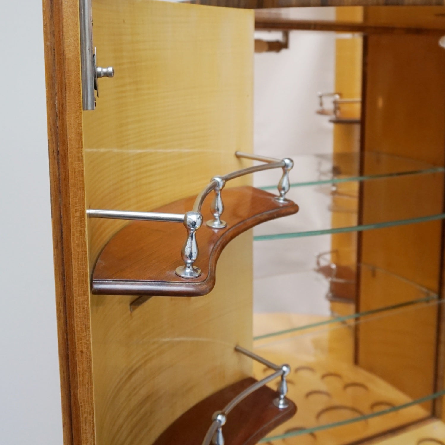 Art Deco Drinks Cabinet - Vintage drinks cabinet -  by Maurice Adams - Jeroen Markies Art Deco Furniture