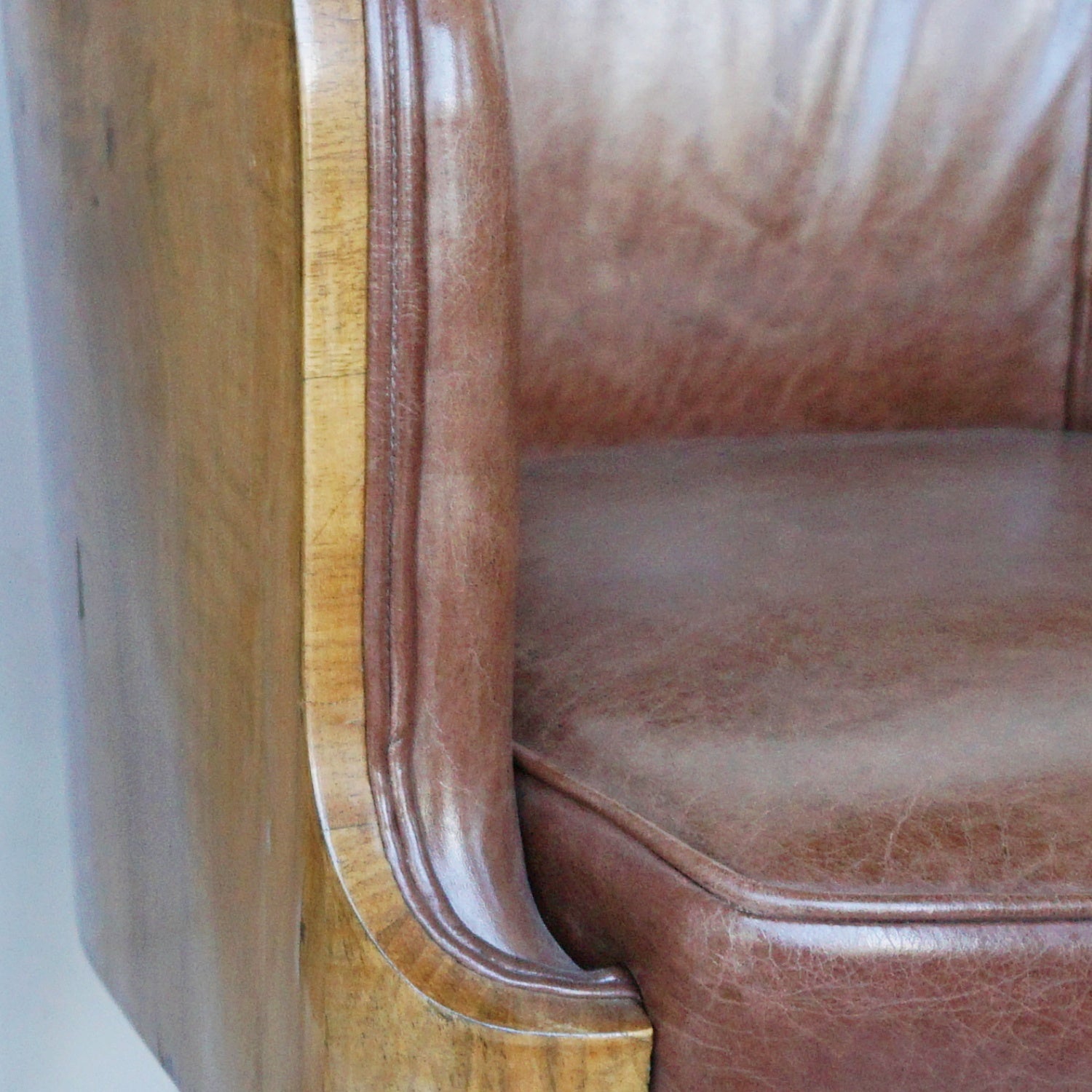 An Original Vintage Art Deco Pair of Armchairs by Harry & Lou Epstein - Jeroen Markies Art Deco