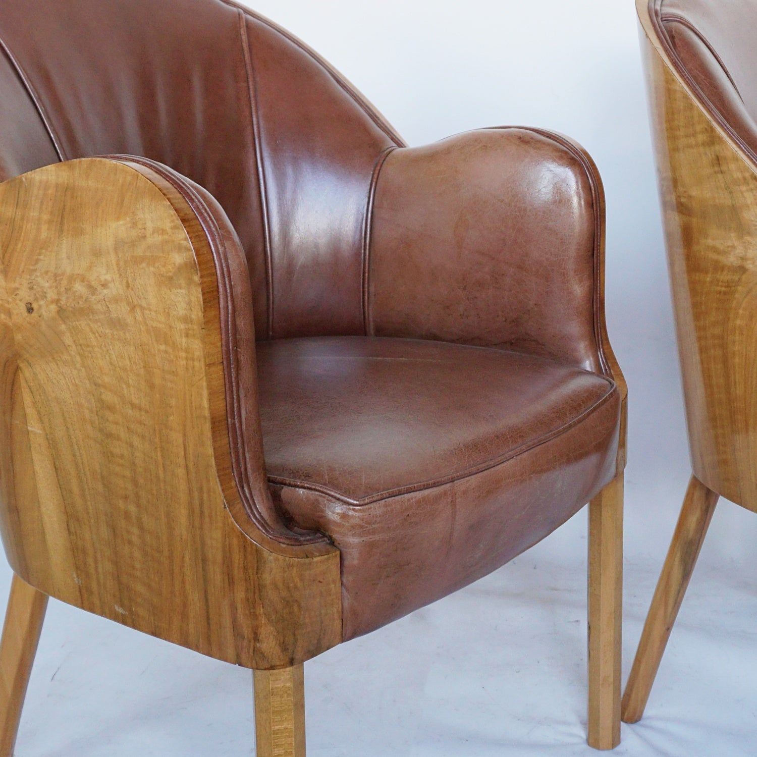 An Original Vintage Art Deco Pair of Armchairs by Harry & Lou Epstein - Jeroen Markies Art Deco