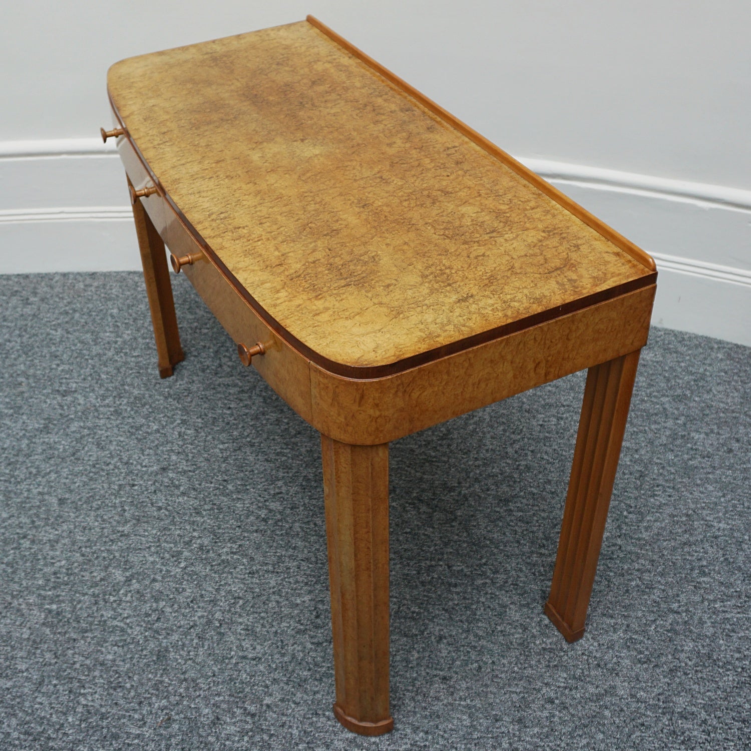 A Vintage Art Deco Burr Walnut Console Table by Harry & Lou Epstein English 1930's - Jeroen Markies Art Deco