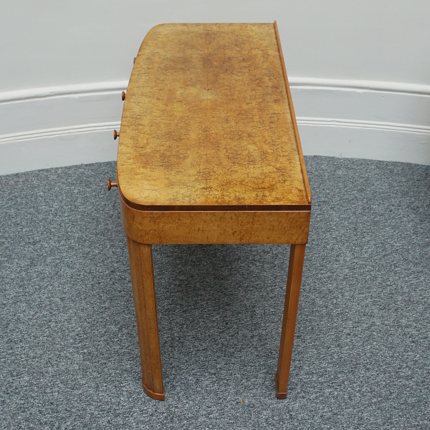 A Vintage Art Deco Burr Walnut Console Table by Harry & Lou Epstein English 1930's - Jeroen Markies Art Deco