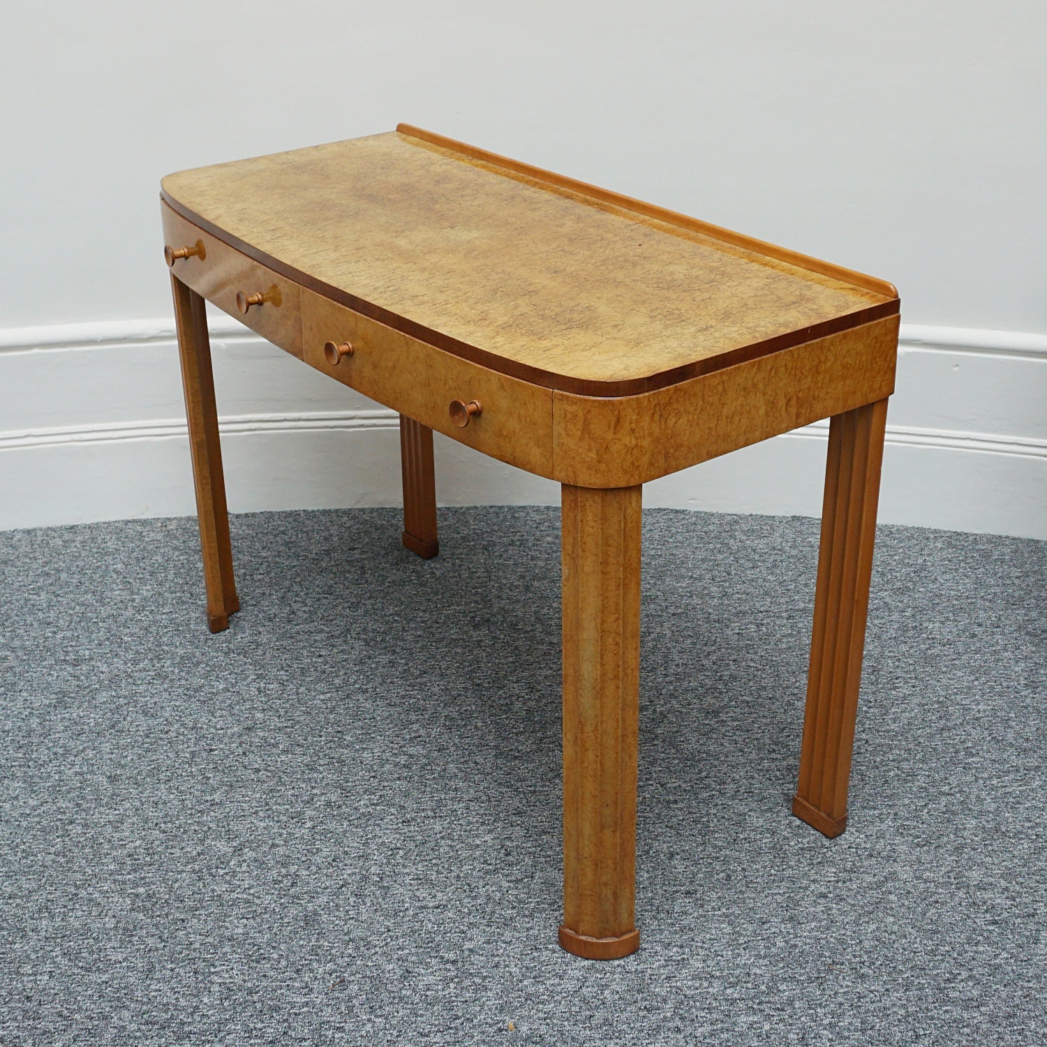 A Vintage Art Deco Burr Walnut Console Table by Harry & Lou Epstein English 1930's - Jeroen Markies Art Deco