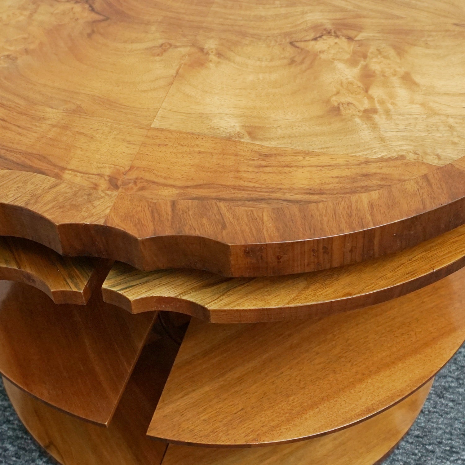 An Art Deco Nest of Tables Burr Walnut Vintage 1930's Furniture Harry & Lou Epstein - Jeroen Markies Art Deco