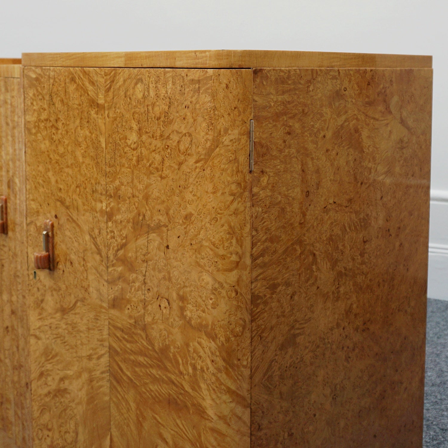 Art Deco Sideboard by Harry & Lou Epstein English Circa 1930 veneered in burr walnut with original bakelite handles. Vintage Art Deco - Jeroen Markies Art Deco