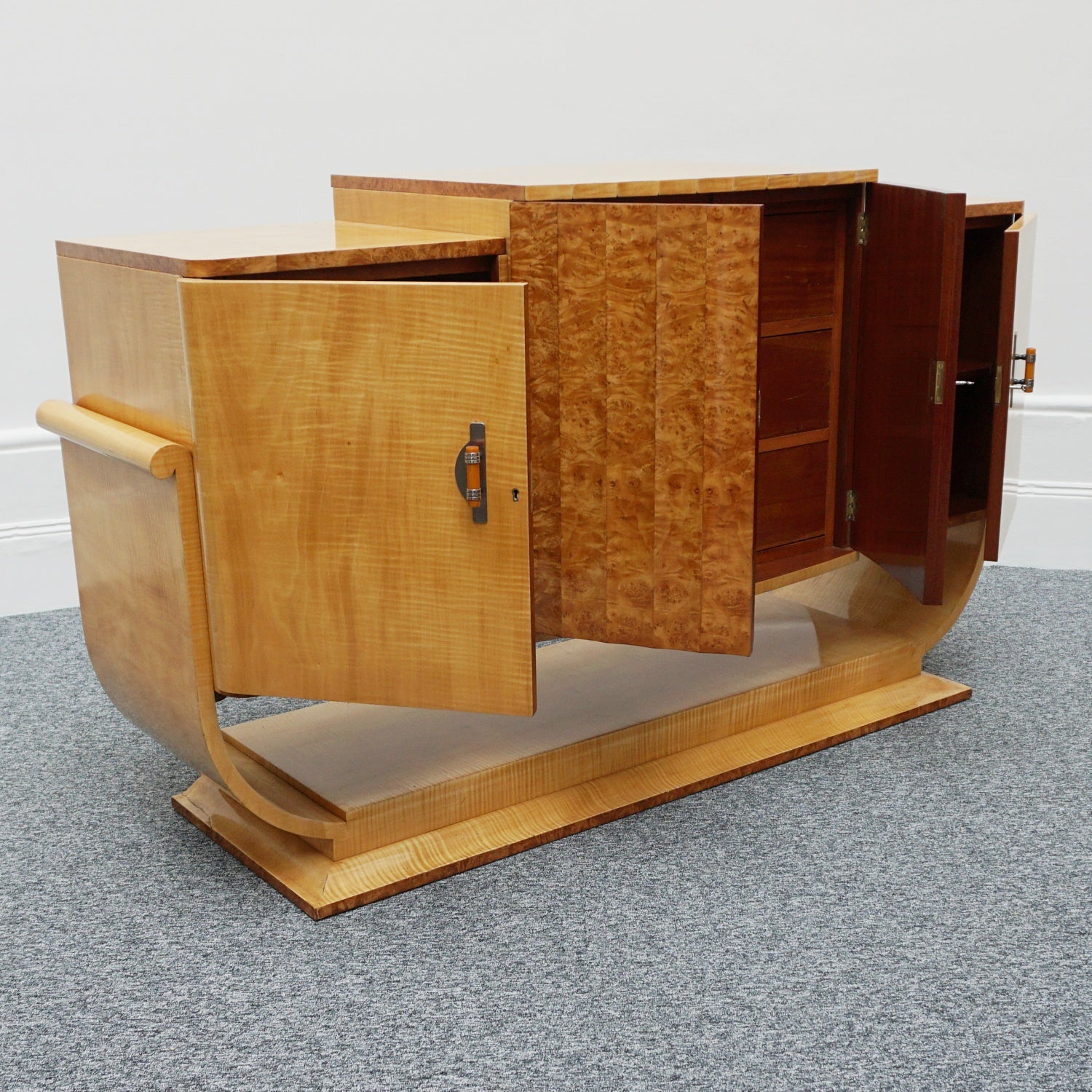 Art Deco Sideboard by Harry & Lou Epstein English, Circa 1935 - Jeroen Markies Art Deco