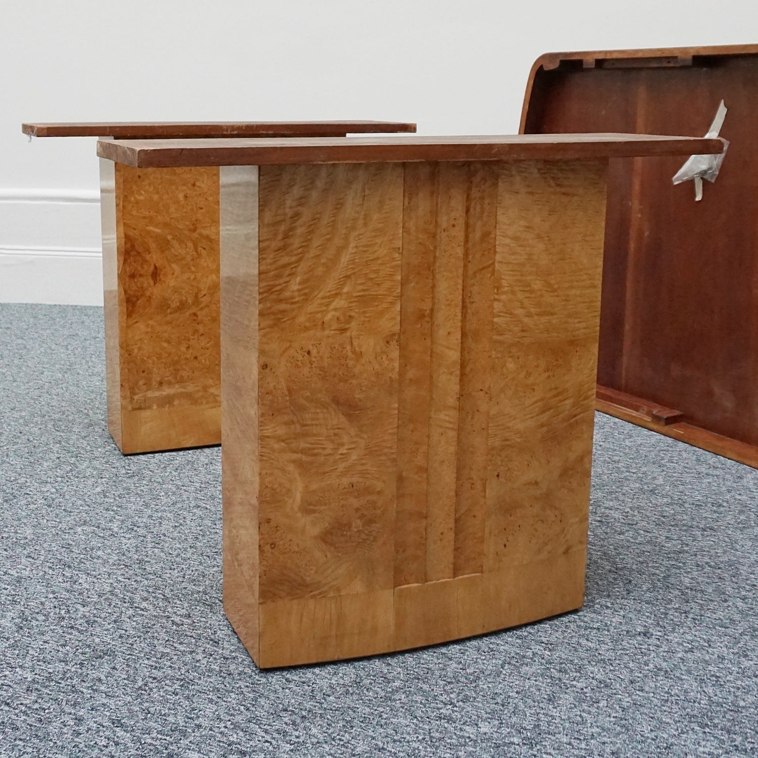 Art Deco Six Seat Dining Suite by Harry & Lou Epstein English, Circa 1930 - Jeroen Markies Art Deco