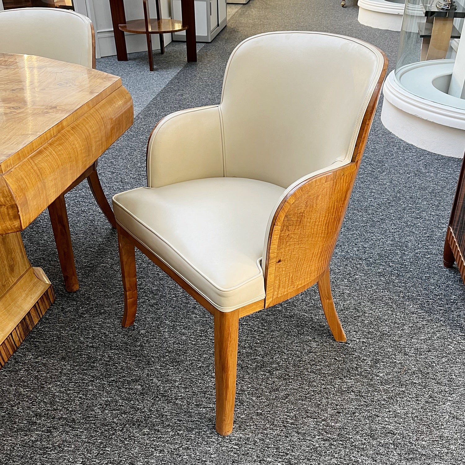 Vintage 1930's Art Deco 8 Seater Dining Suite-Burr walnut -Maurice Adams- Jeroen Markies Art DecoVintage 1930's Art Deco 8 Seater Dining Suite-Burr walnut -Maurice Adams- Jeroen Markies Art Deco