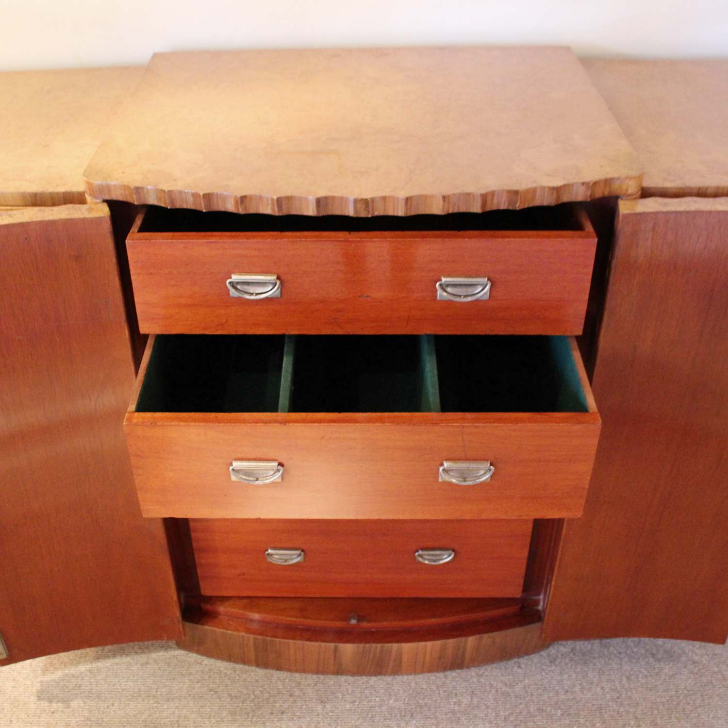 Epstein Art Deco sideboard in walnut circa 1930