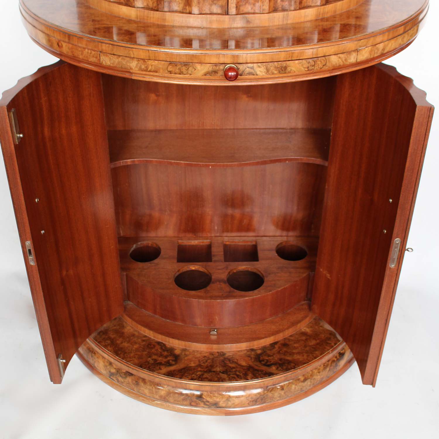 Epstein Art Deco petite demi-lune cocktail cabinet circa 1930 at Jeroen Markies