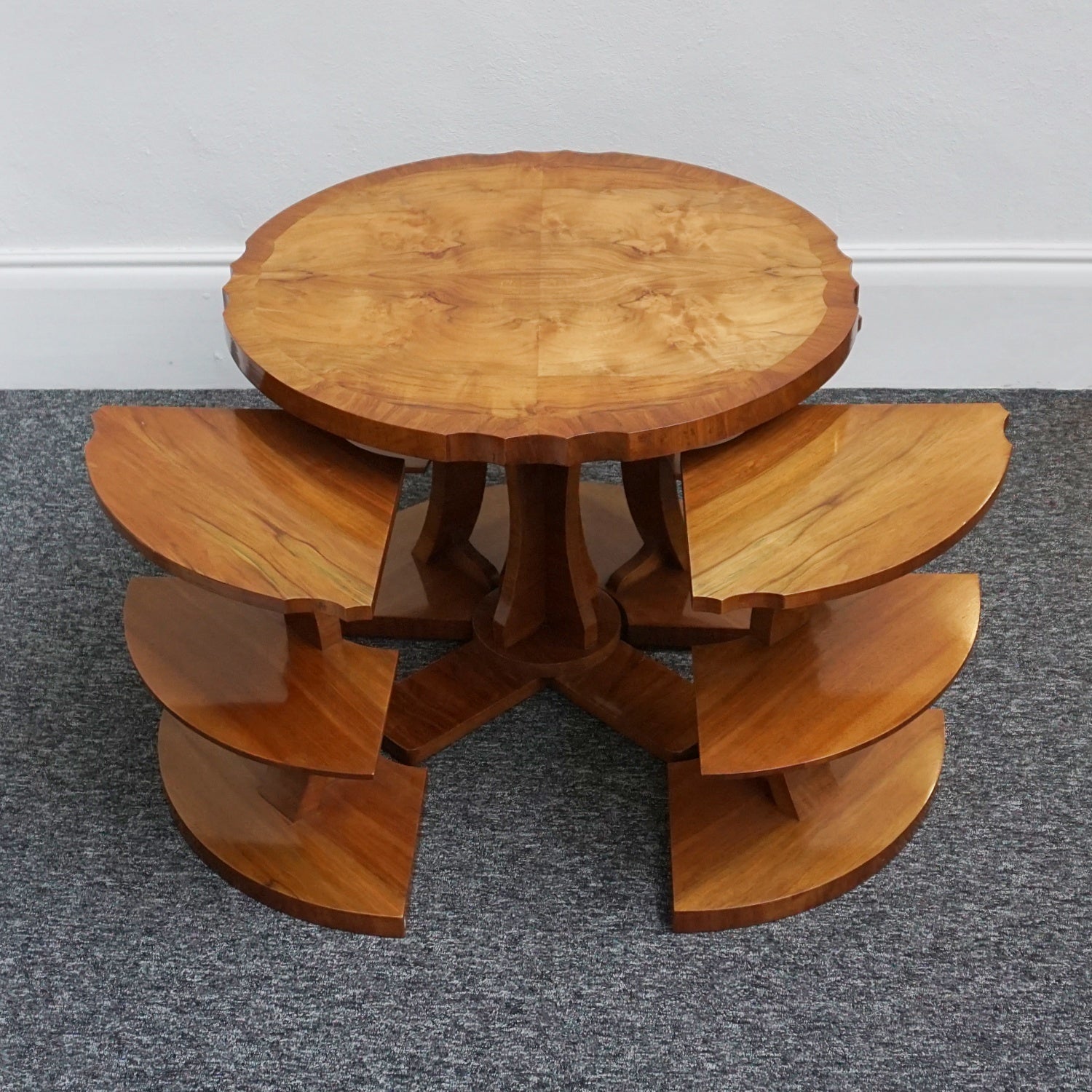 An Art Deco Nest of Tables Burr Walnut Vintage 1930's Furniture Harry & Lou Epstein - Jeroen Markies Art Deco