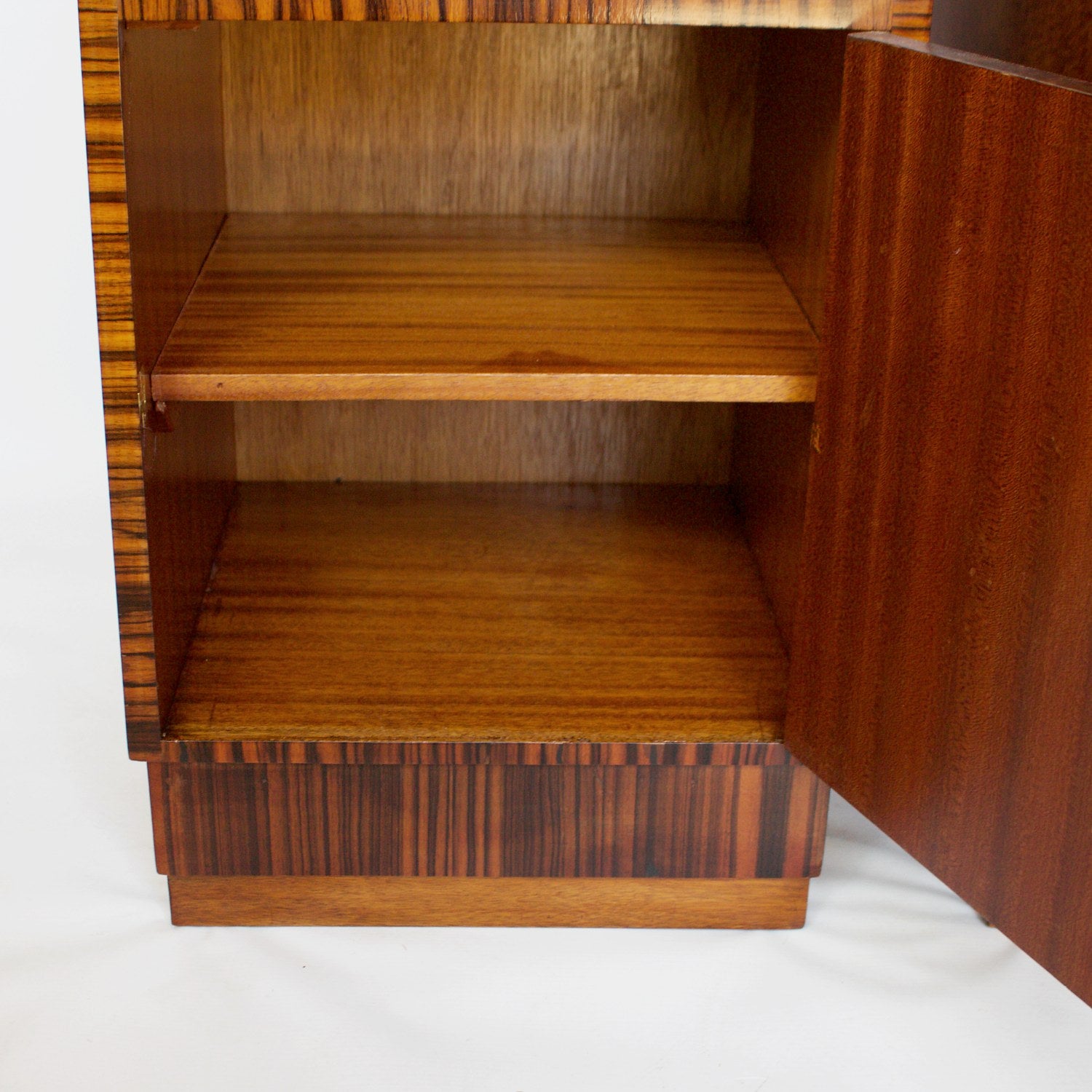 Art Deco Bedside Cabinets - Jeroen Markies Art Deco