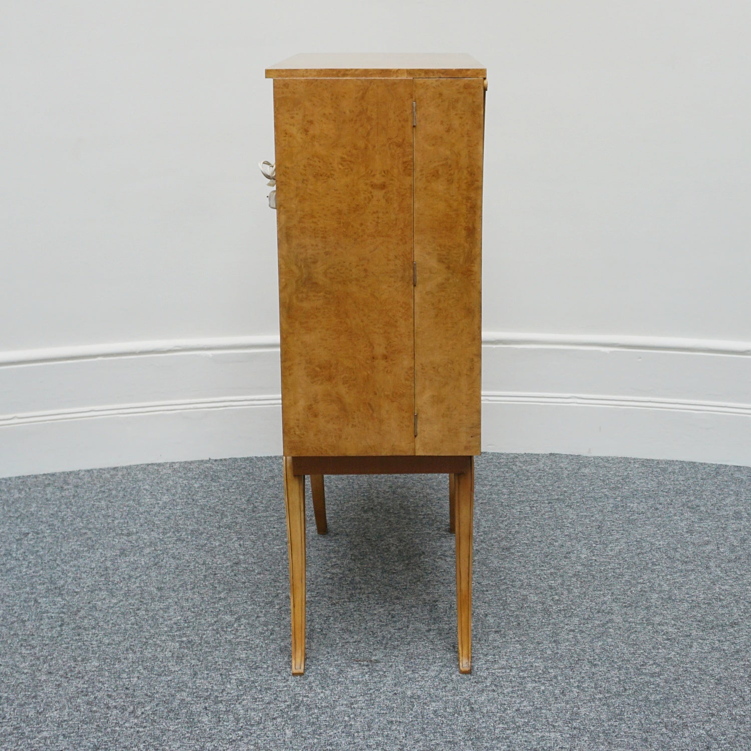 An Original Art Deco Cocktail Cabinet/Drinks Bar by Salamon J Hille Furnire Company - Jeroen Markies Art Deco
