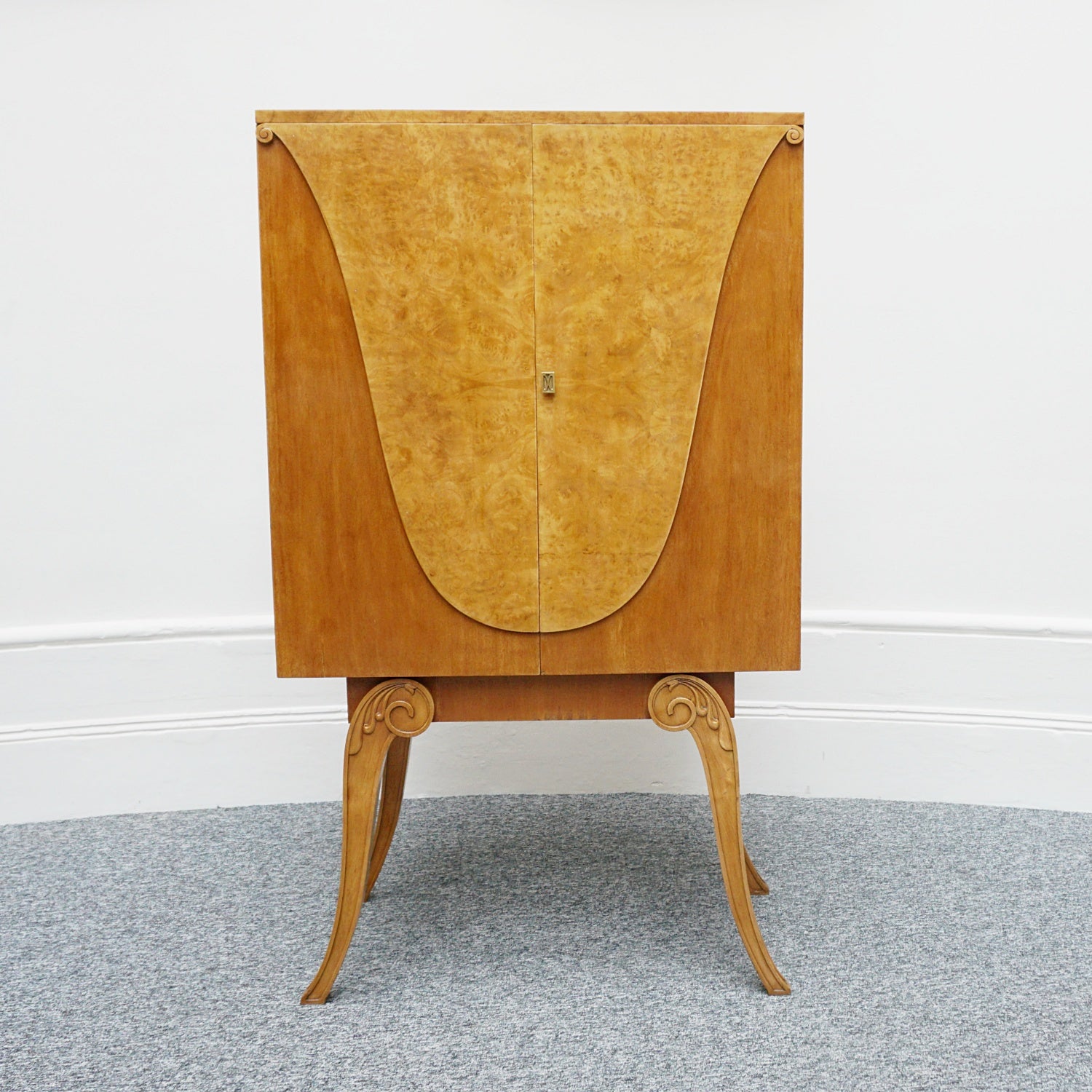 An Original Art Deco Cocktail Cabinet/Drinks Bar by Salamon J Hille Furnire Company - Jeroen Markies Art Deco