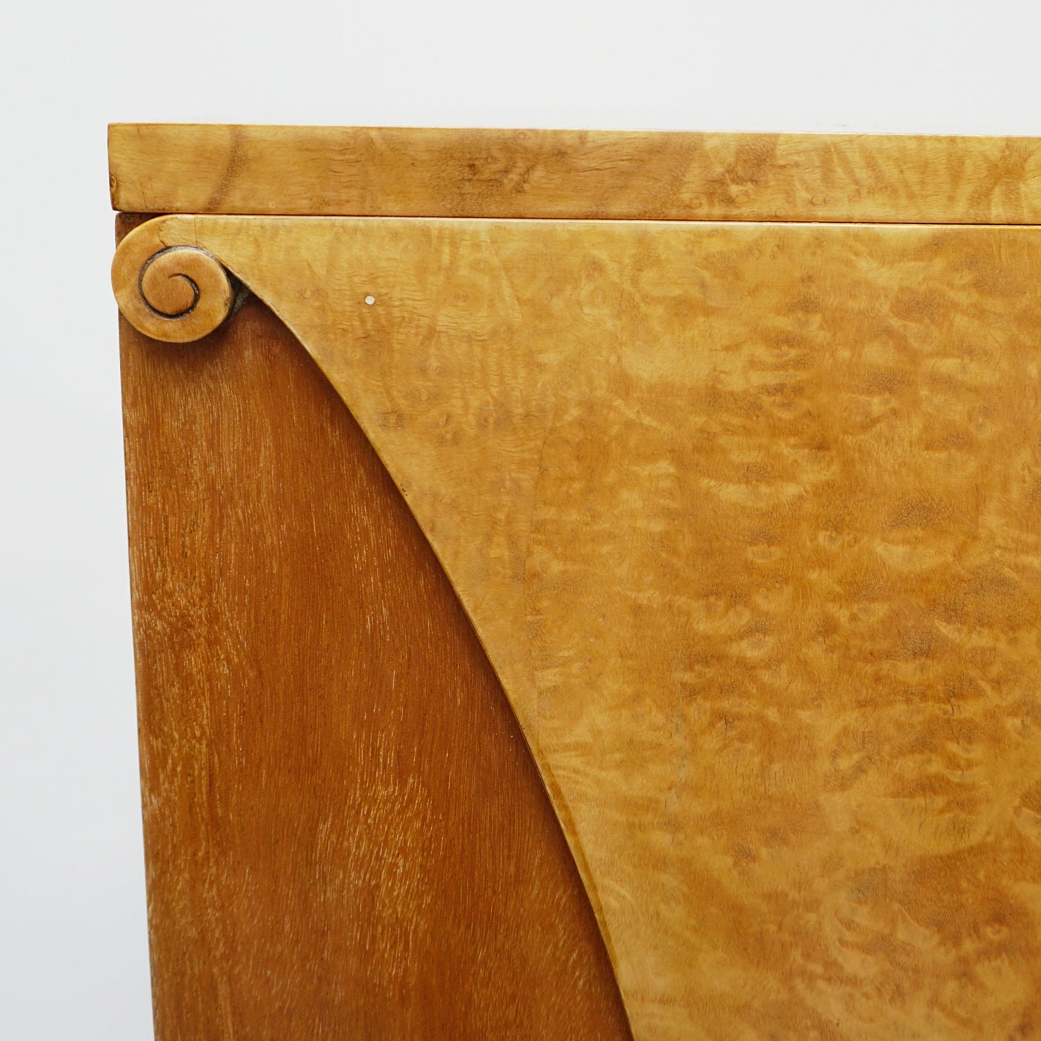 An Original Art Deco Cocktail Cabinet/Drinks Bar by Salamon J Hille Furnire Company - Jeroen Markies Art Deco