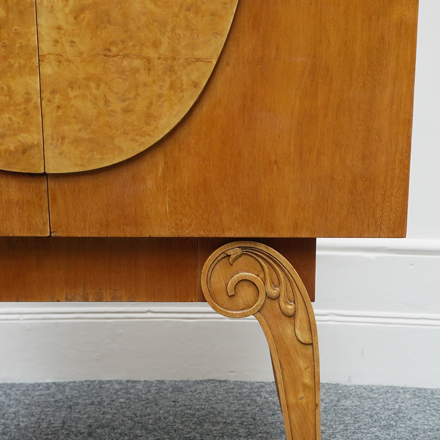 An Original Art Deco Cocktail Cabinet/Drinks Bar by Salamon J Hille Furnire Company - Jeroen Markies Art Deco